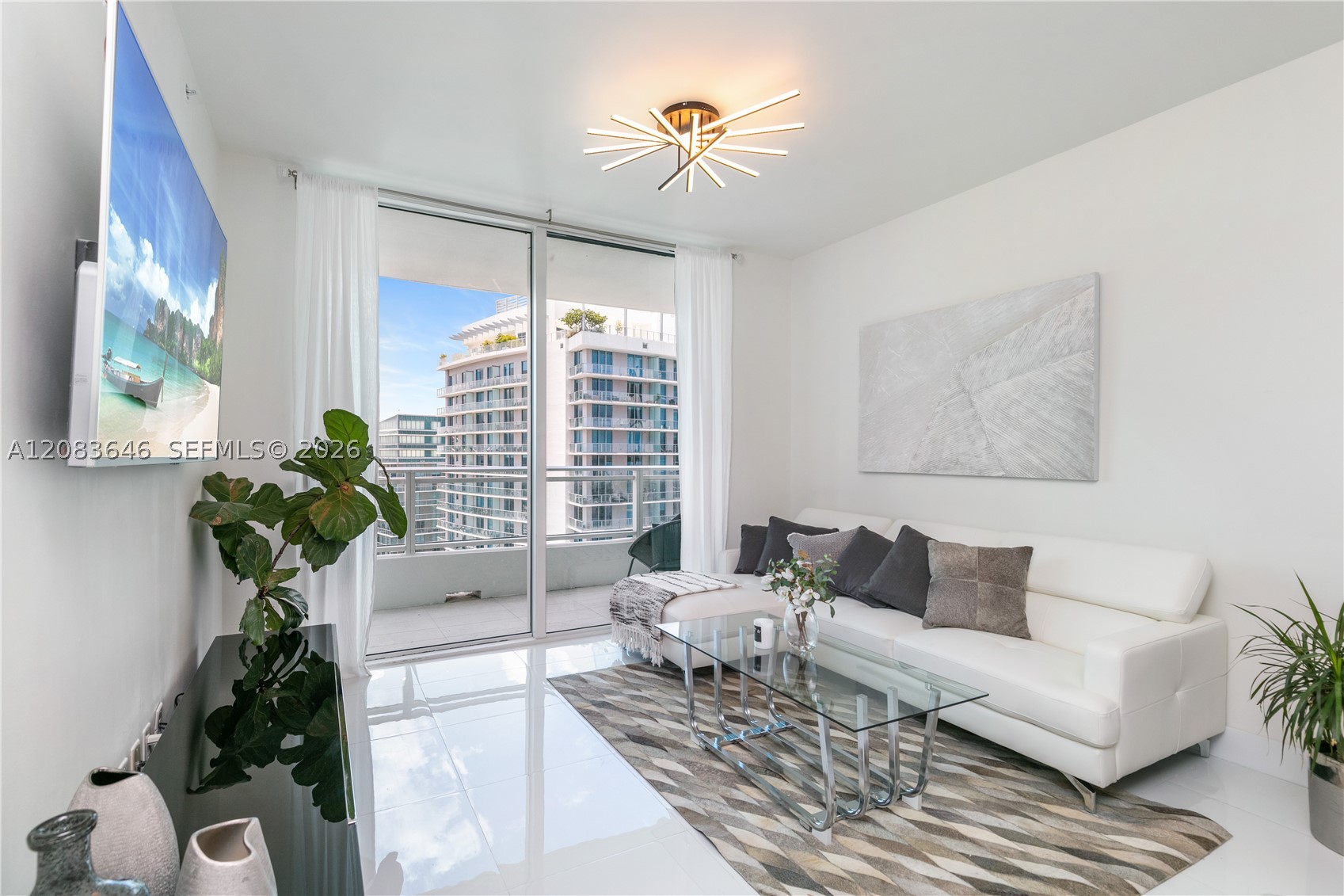 image The Bond on Brickell12