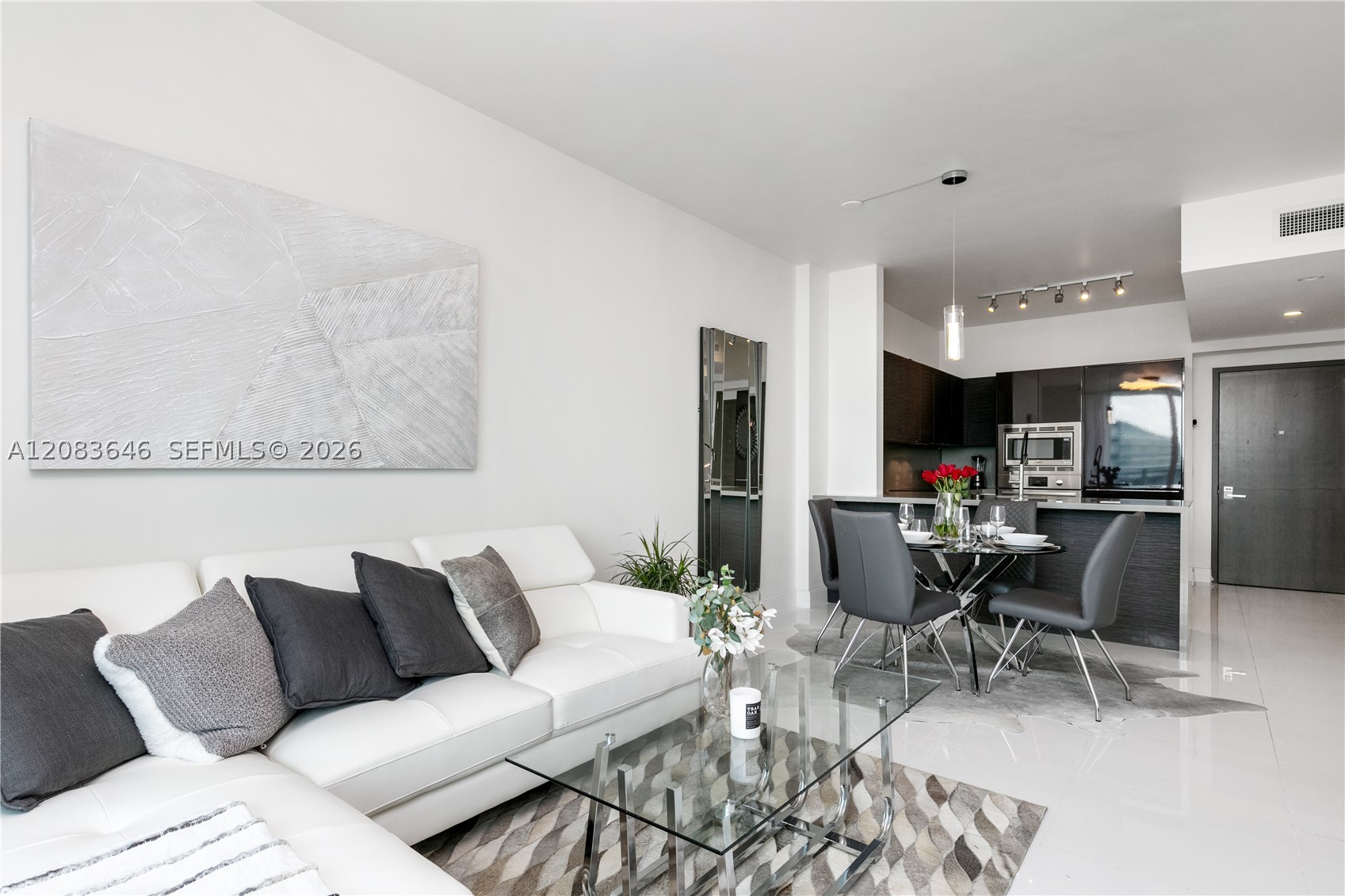 image The Bond on Brickell15