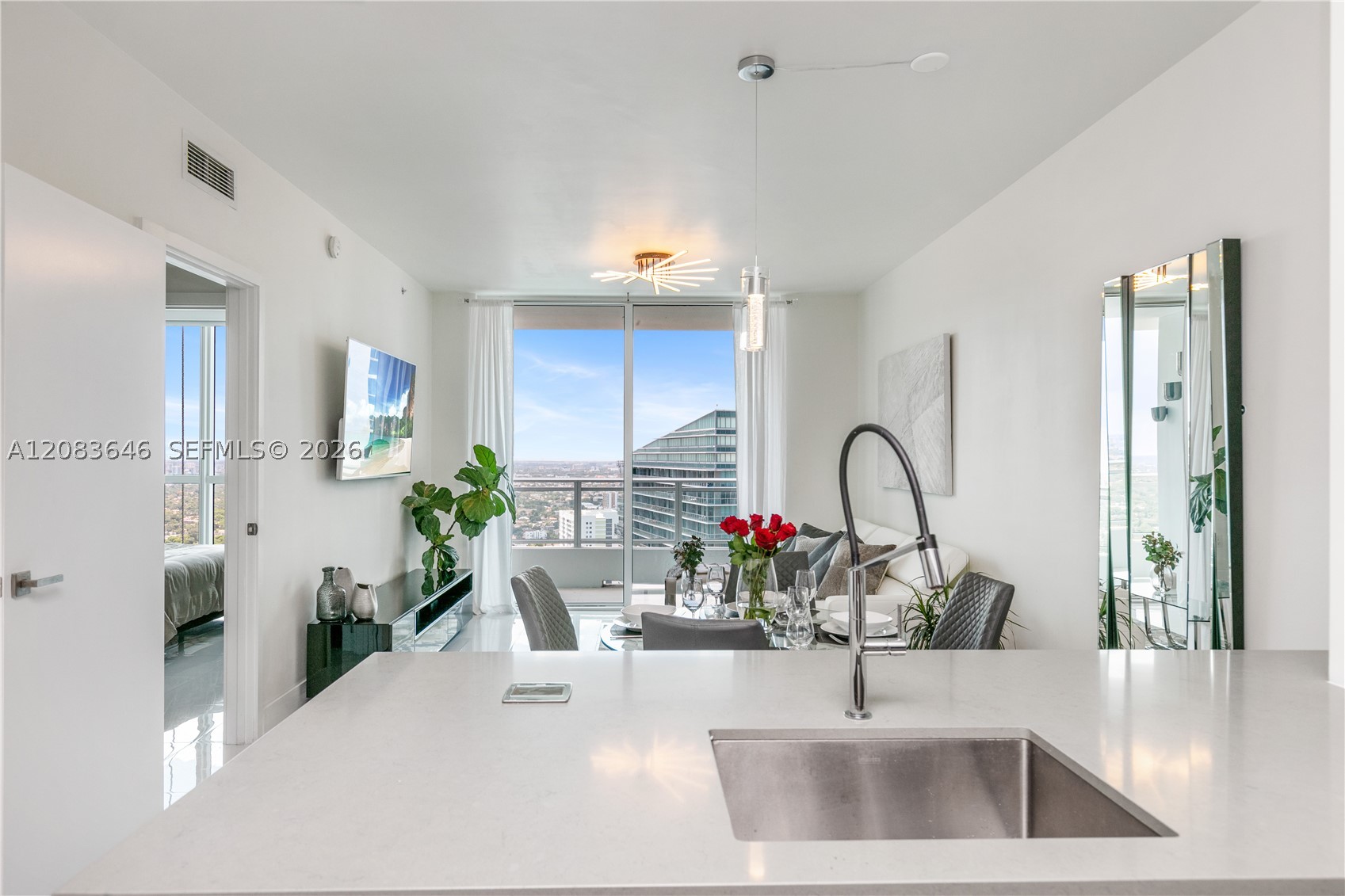 image The Bond on Brickell19