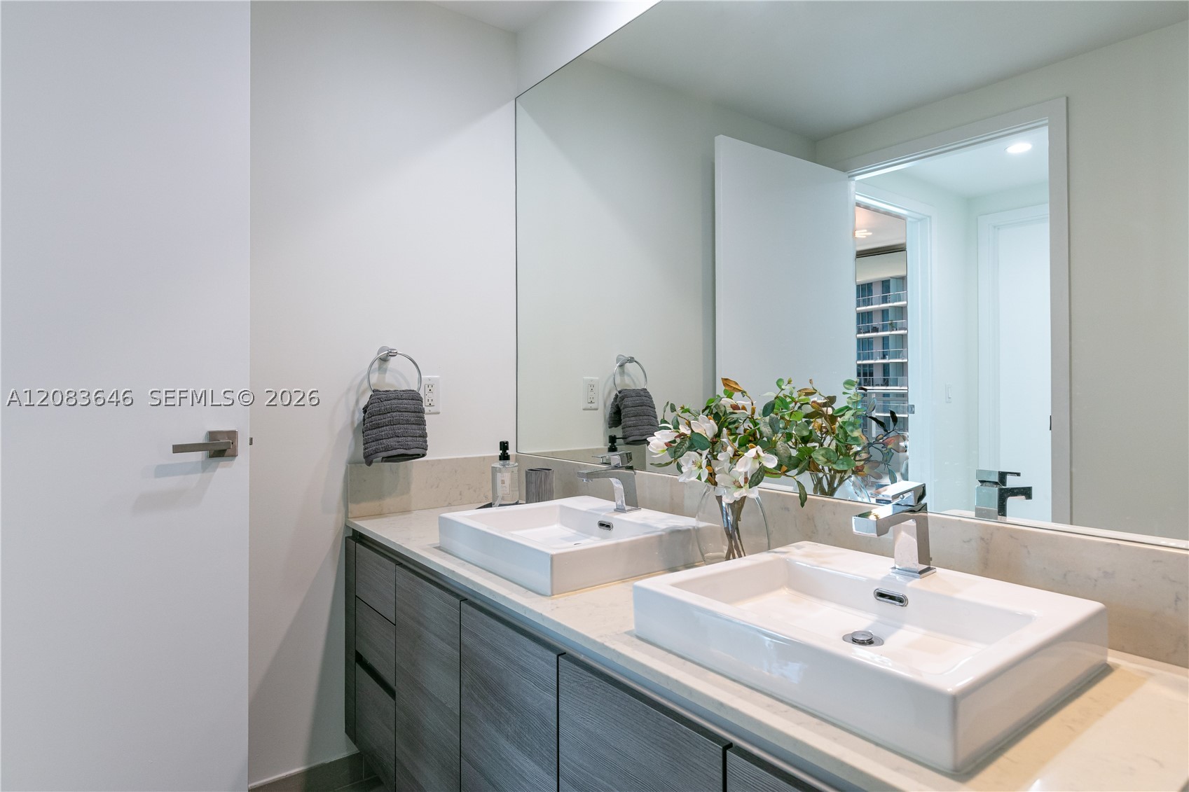 image The Bond on Brickell5