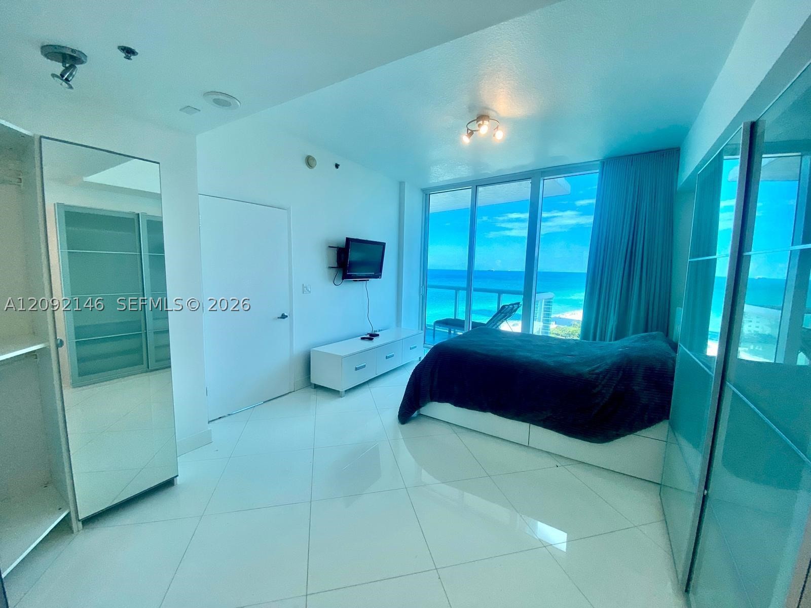 image Bel Aire on the Ocean10