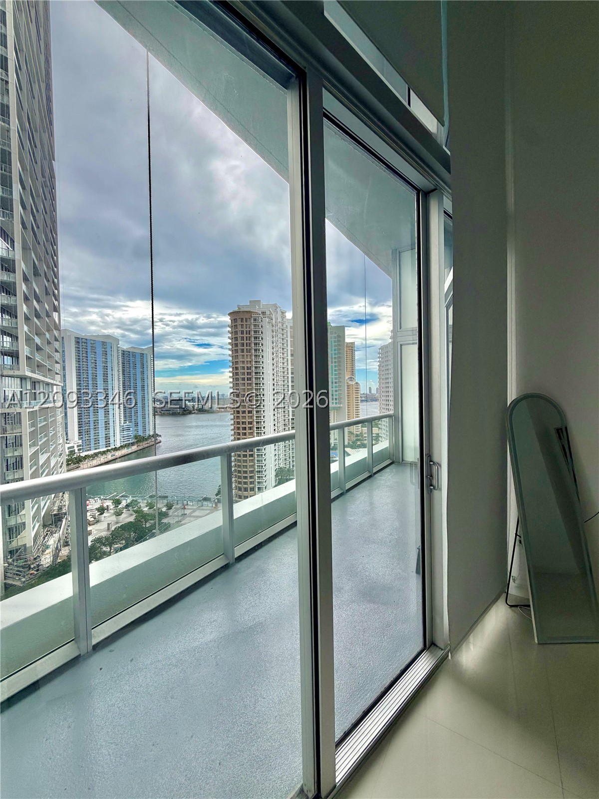 image Icon Brickell II11