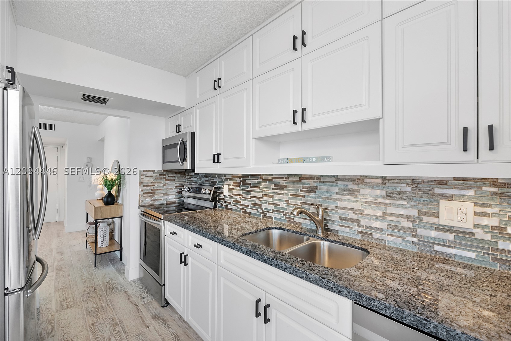 2639 N Riverside Dr #806 Pompano Beach, FL 33062