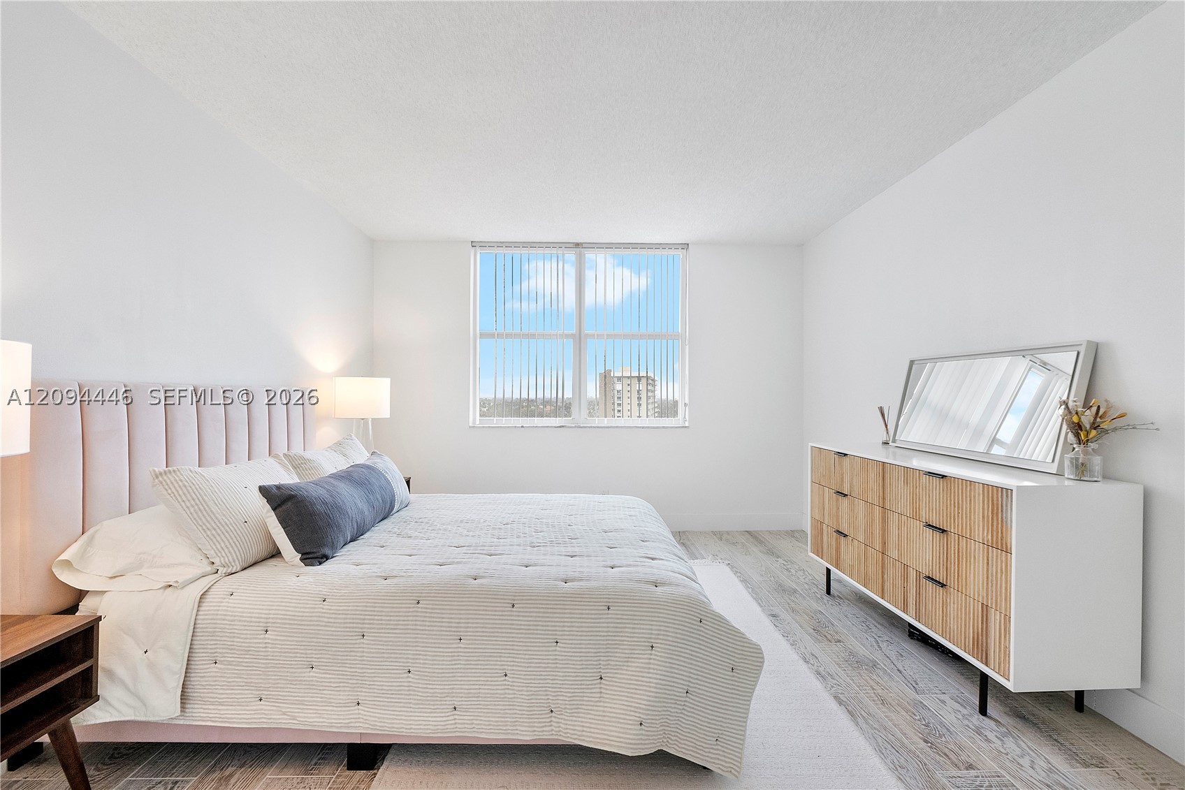 2639 N Riverside Dr #806 Pompano Beach, FL 33062