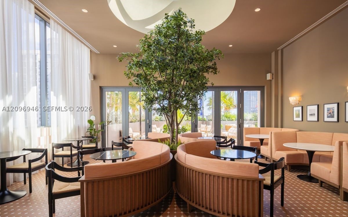 image The Crosby Miami Worldcenter18