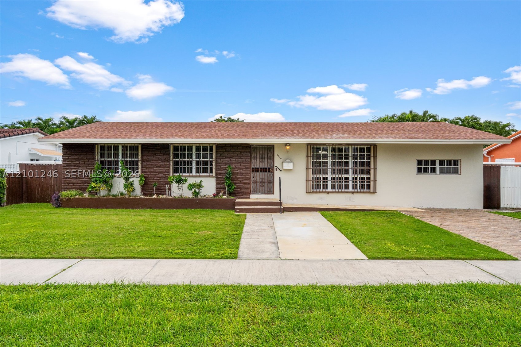 8810 SW 54th Ter