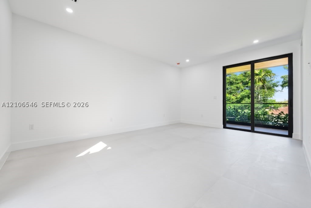 6335 SW 34th St Miami, FL 33155