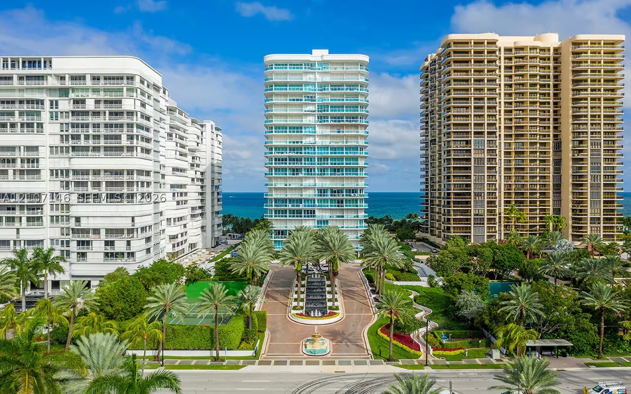 10101 Collins Ave #9A