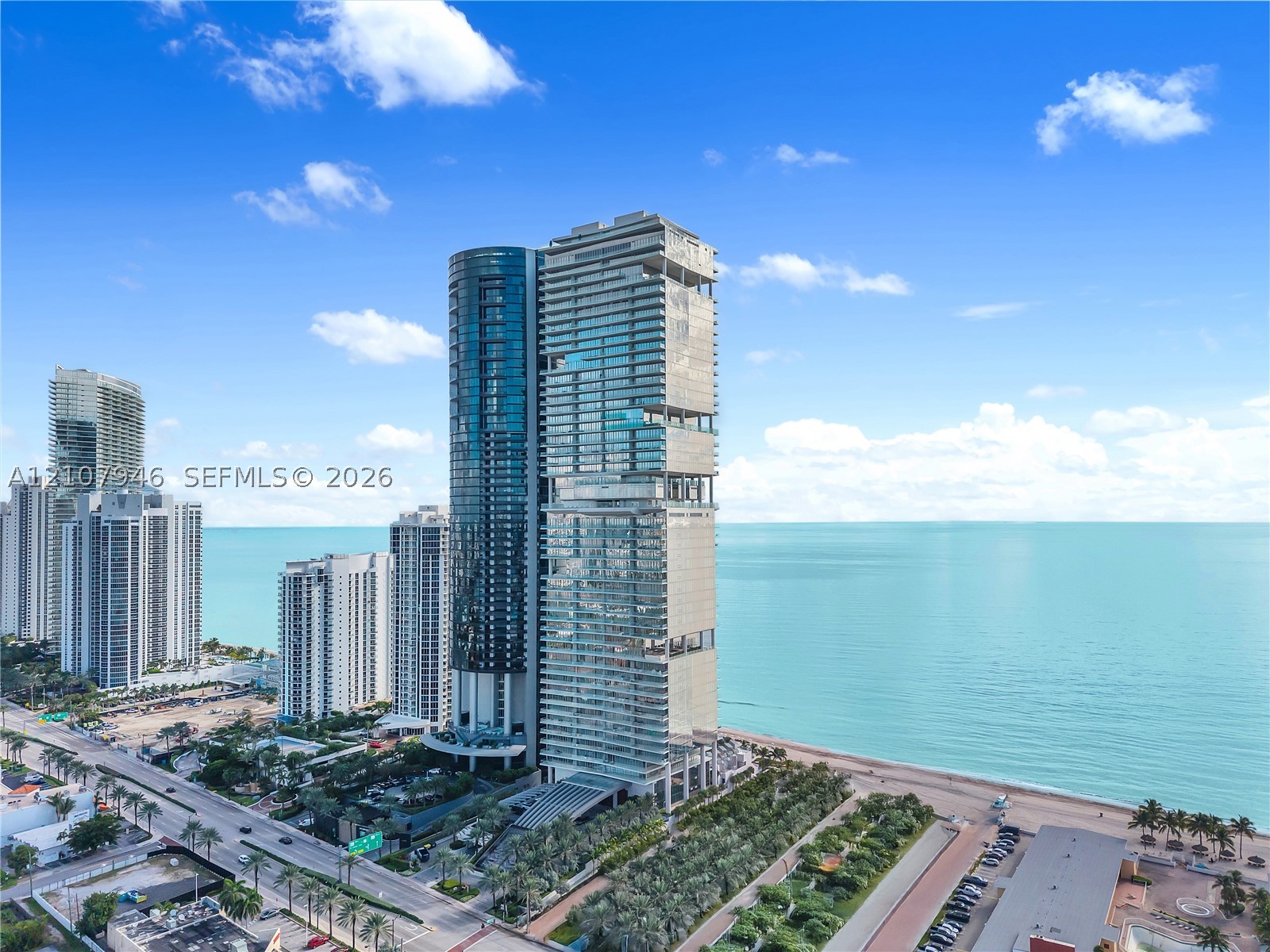 18501 Collins Ave #1501