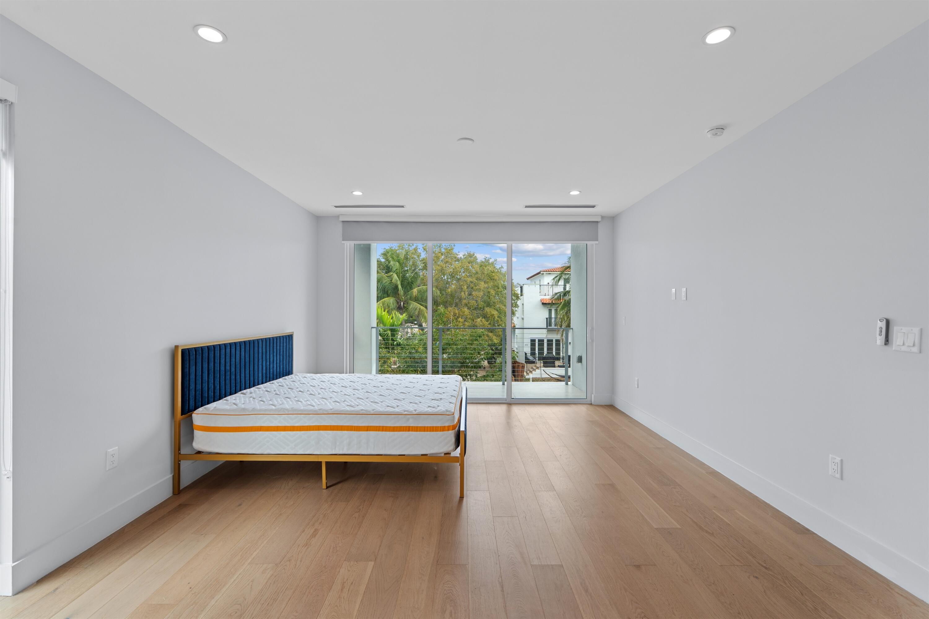 605 SW 12th Fort Lauderdale, FL 33312