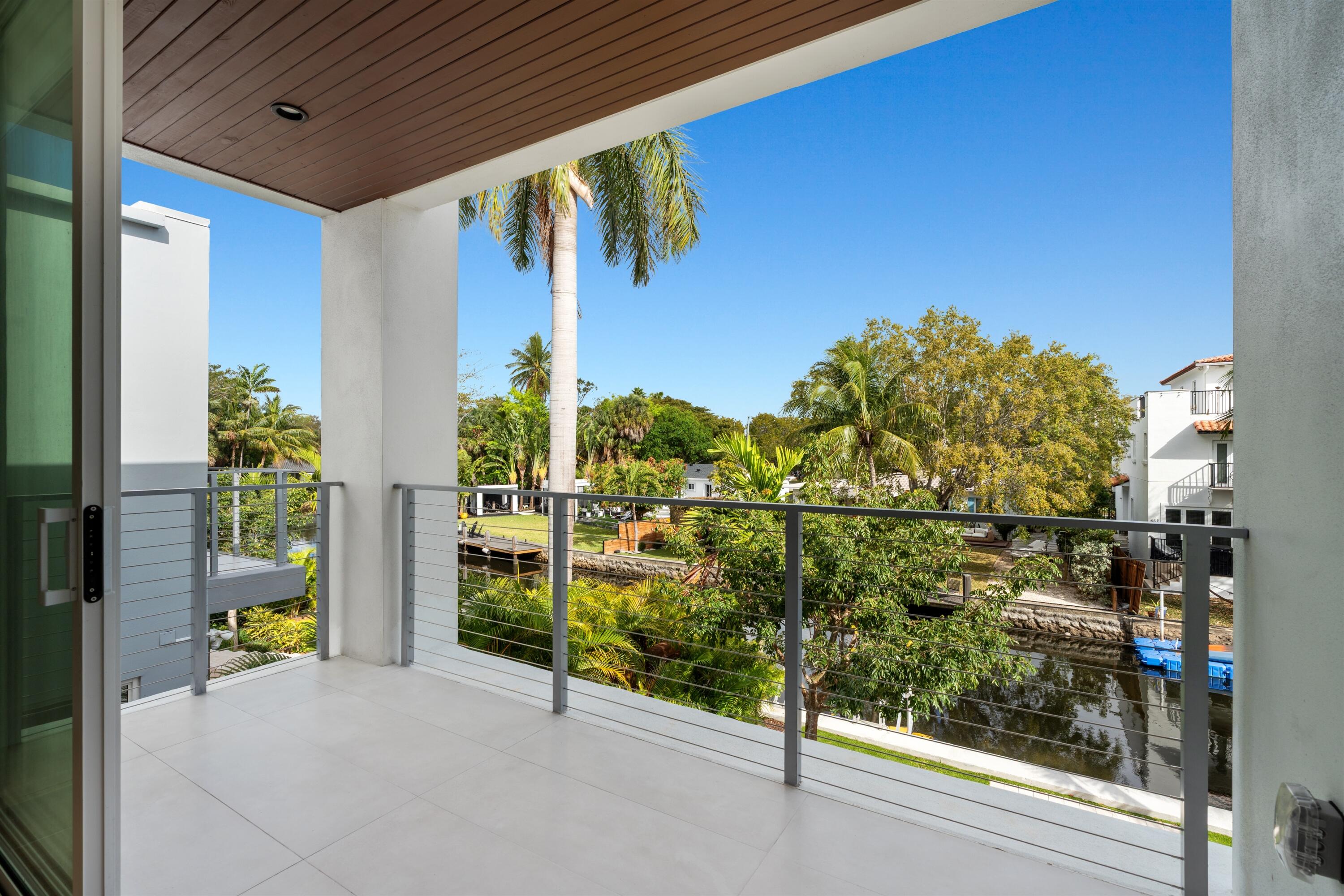 605 SW 12th Fort Lauderdale, FL 33312