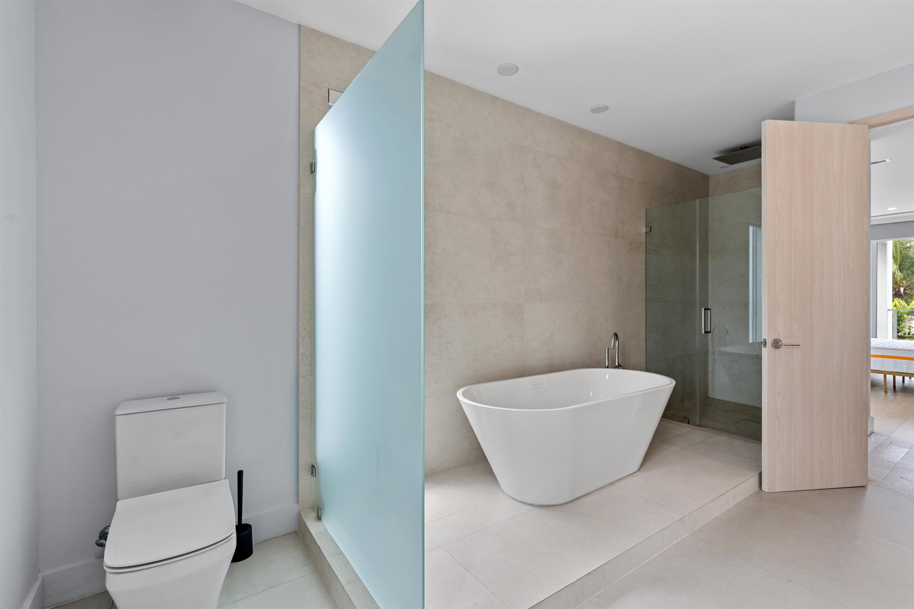 605 SW 12th Fort Lauderdale, FL 33312