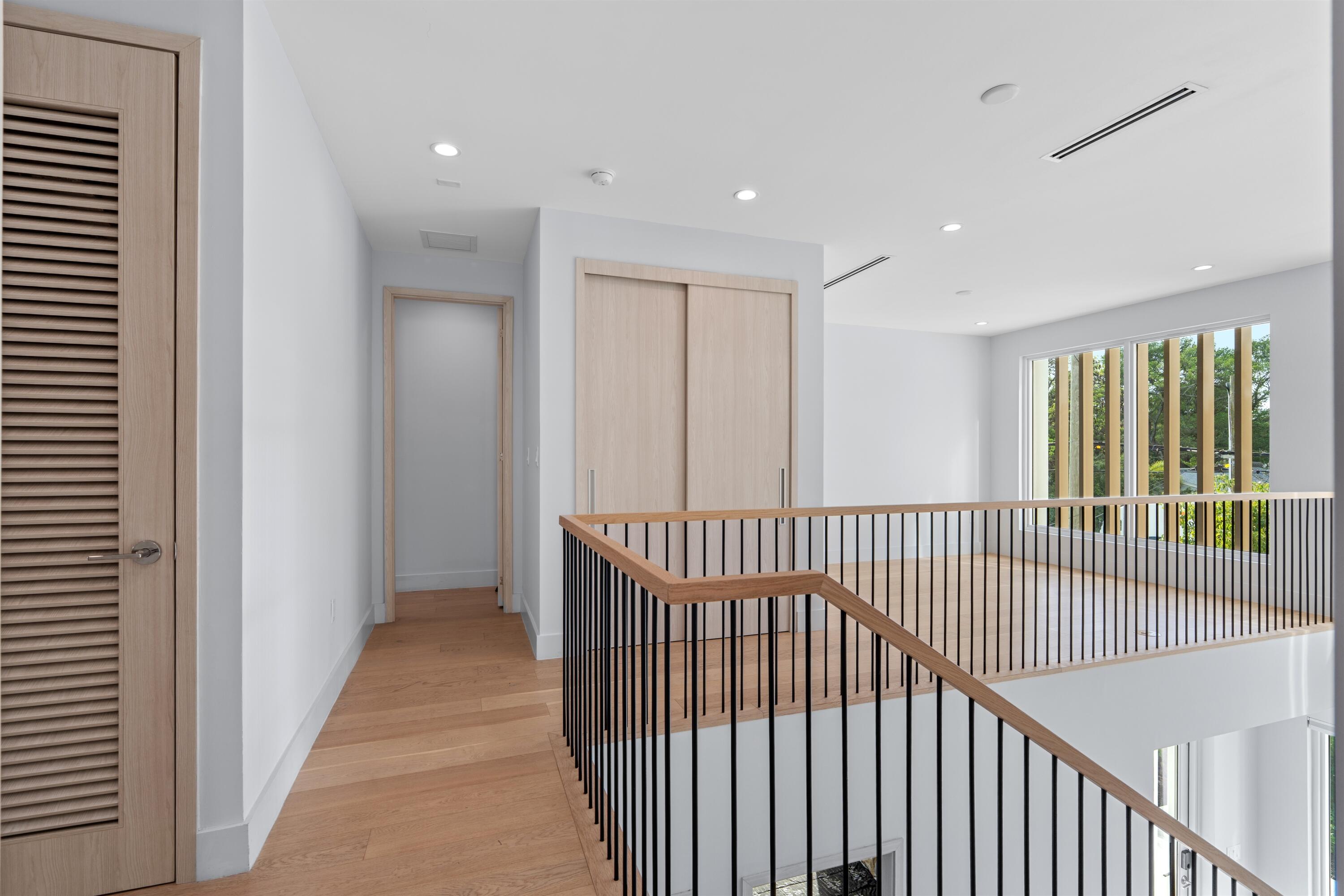 605 SW 12th Fort Lauderdale, FL 33312