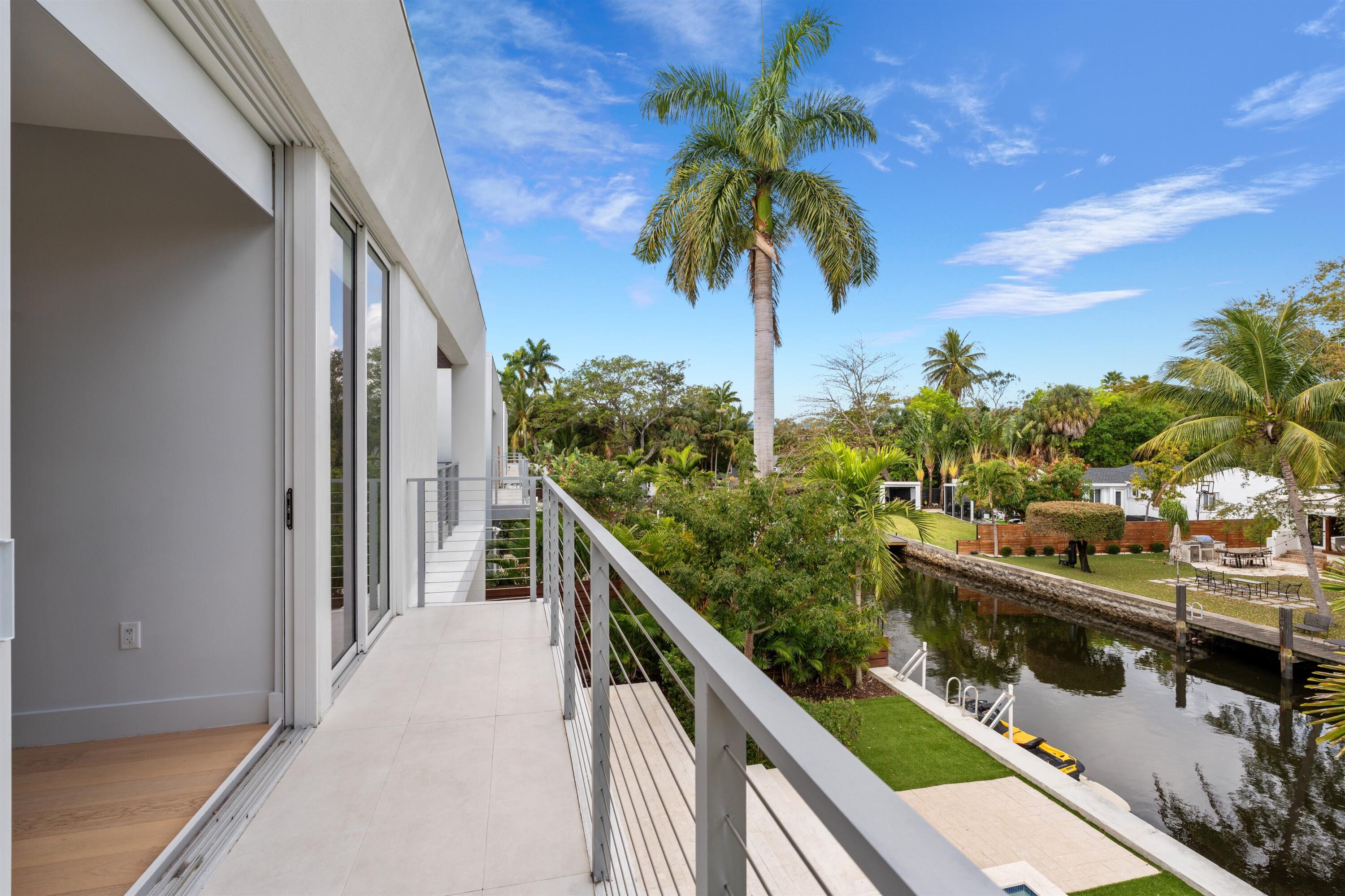 605 SW 12th Fort Lauderdale, FL 33312