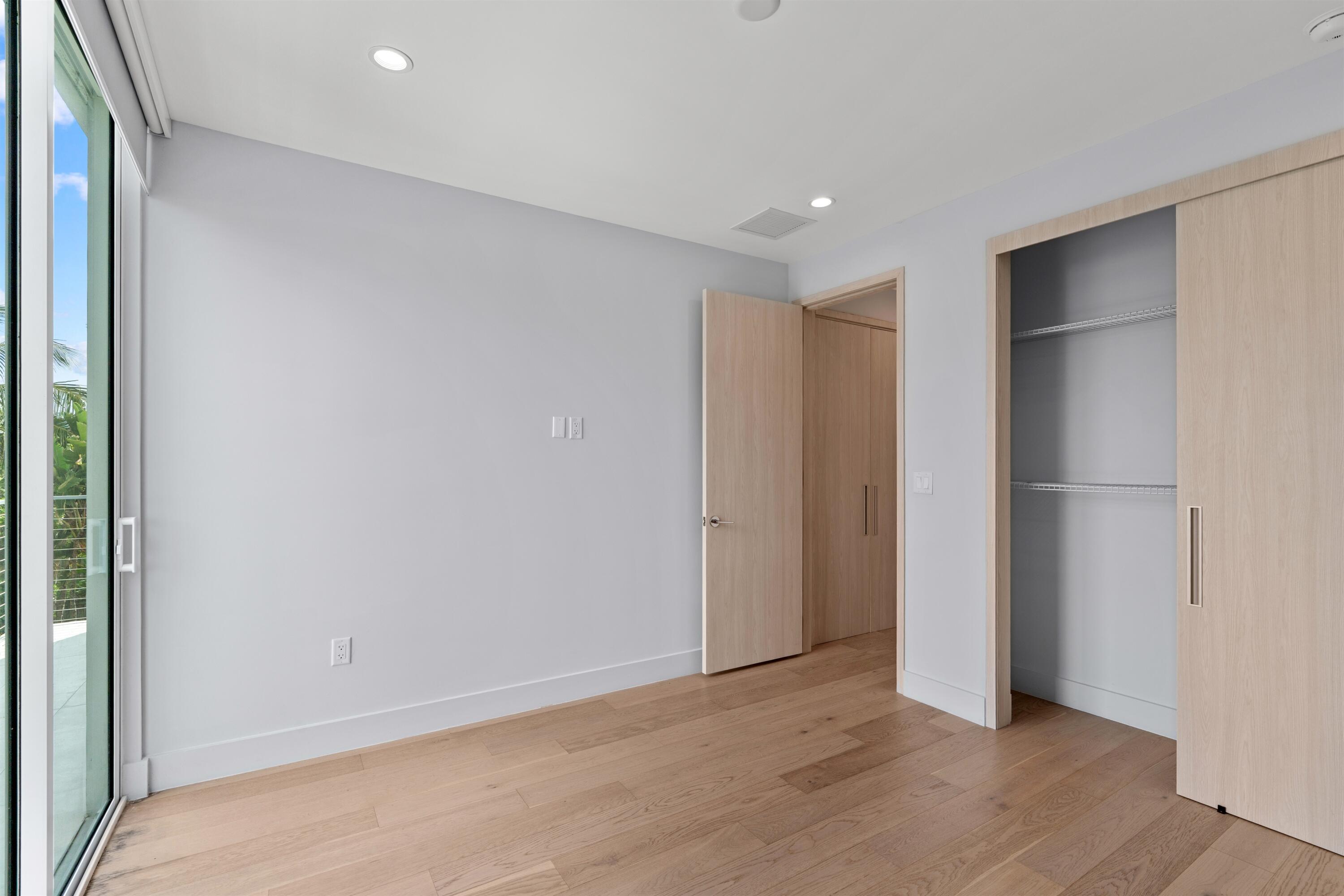 605 SW 12th Fort Lauderdale, FL 33312