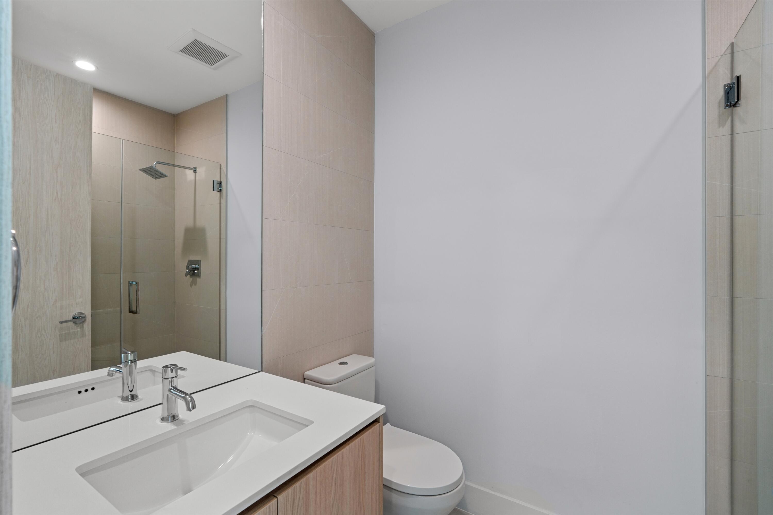 605 SW 12th Fort Lauderdale, FL 33312