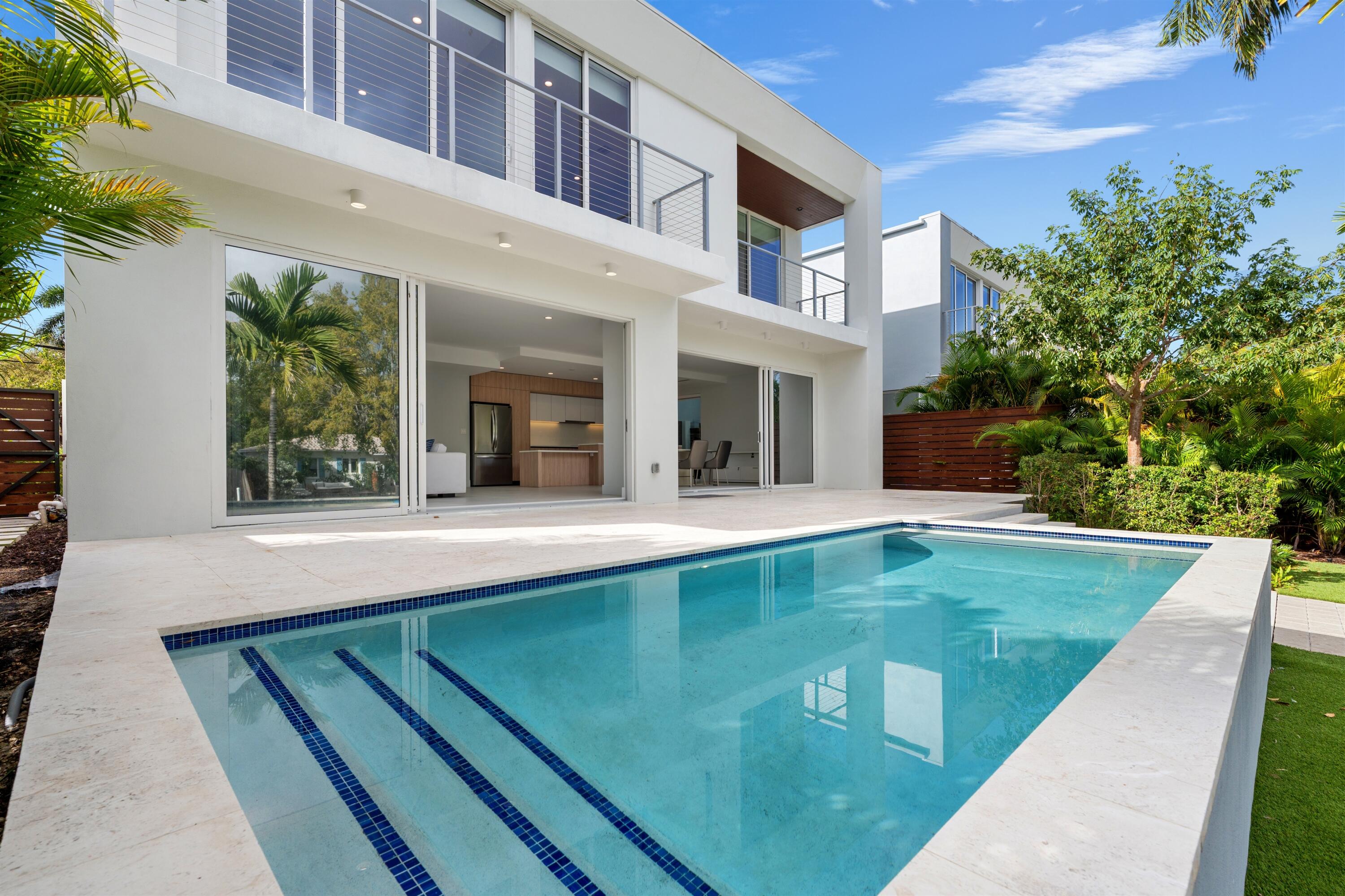 605 SW 12th Fort Lauderdale, FL 33312