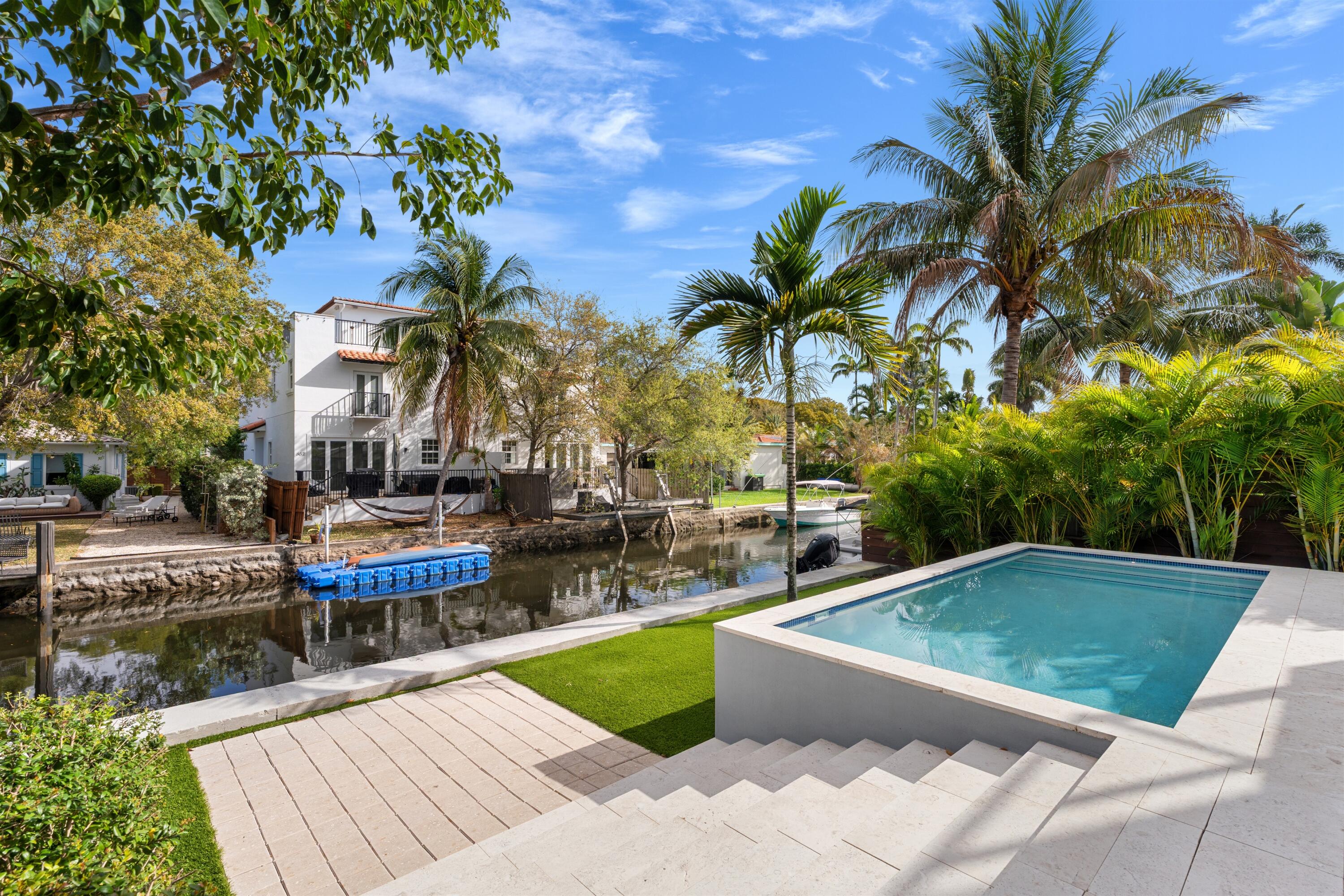 605 SW 12th Fort Lauderdale, FL 33312