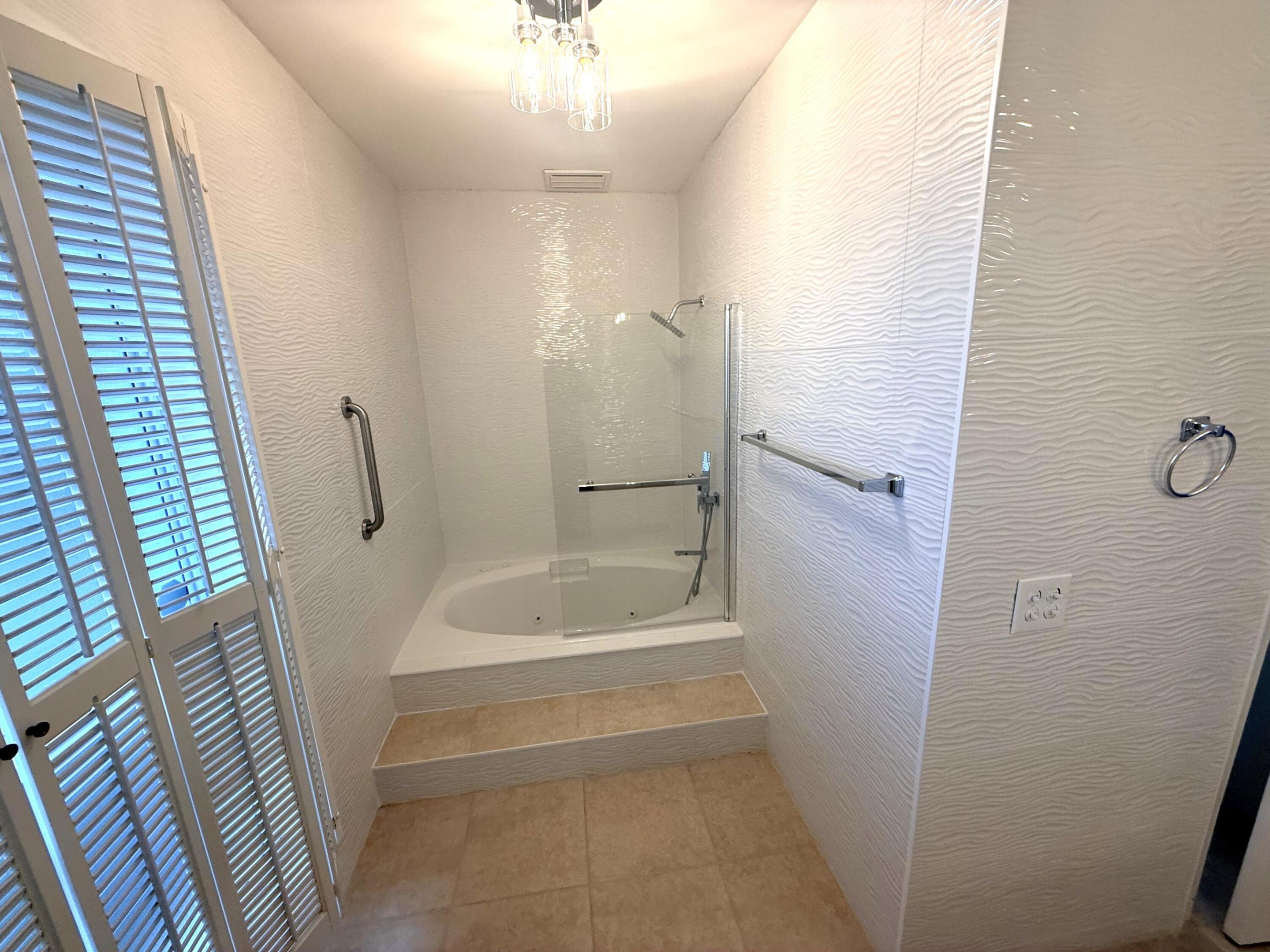 2810 NE 52nd Fort Lauderdale, FL 33308