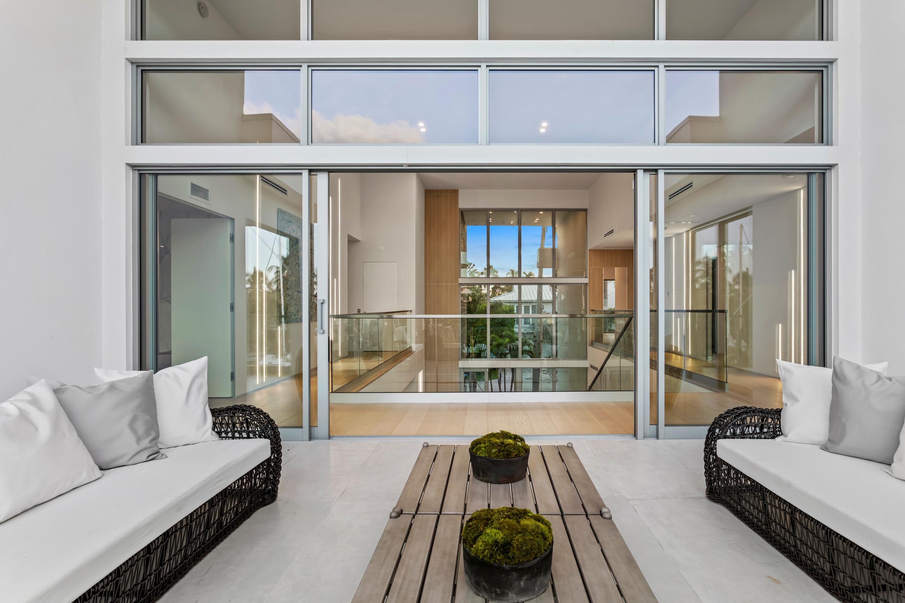 91 Fiesta Fort Lauderdale, FL 33301