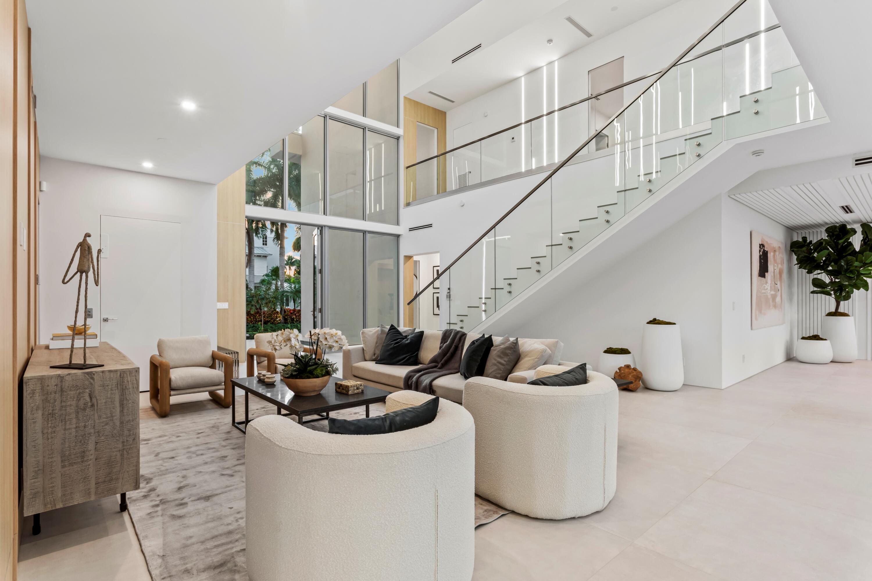 91 Fiesta Fort Lauderdale, FL 33301