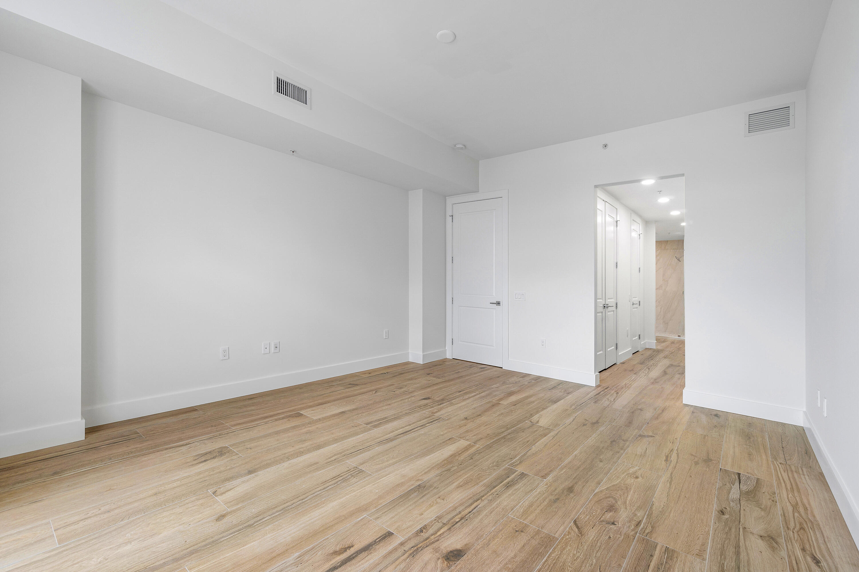 180 Lake #2-302 Singer Island, FL 33404
