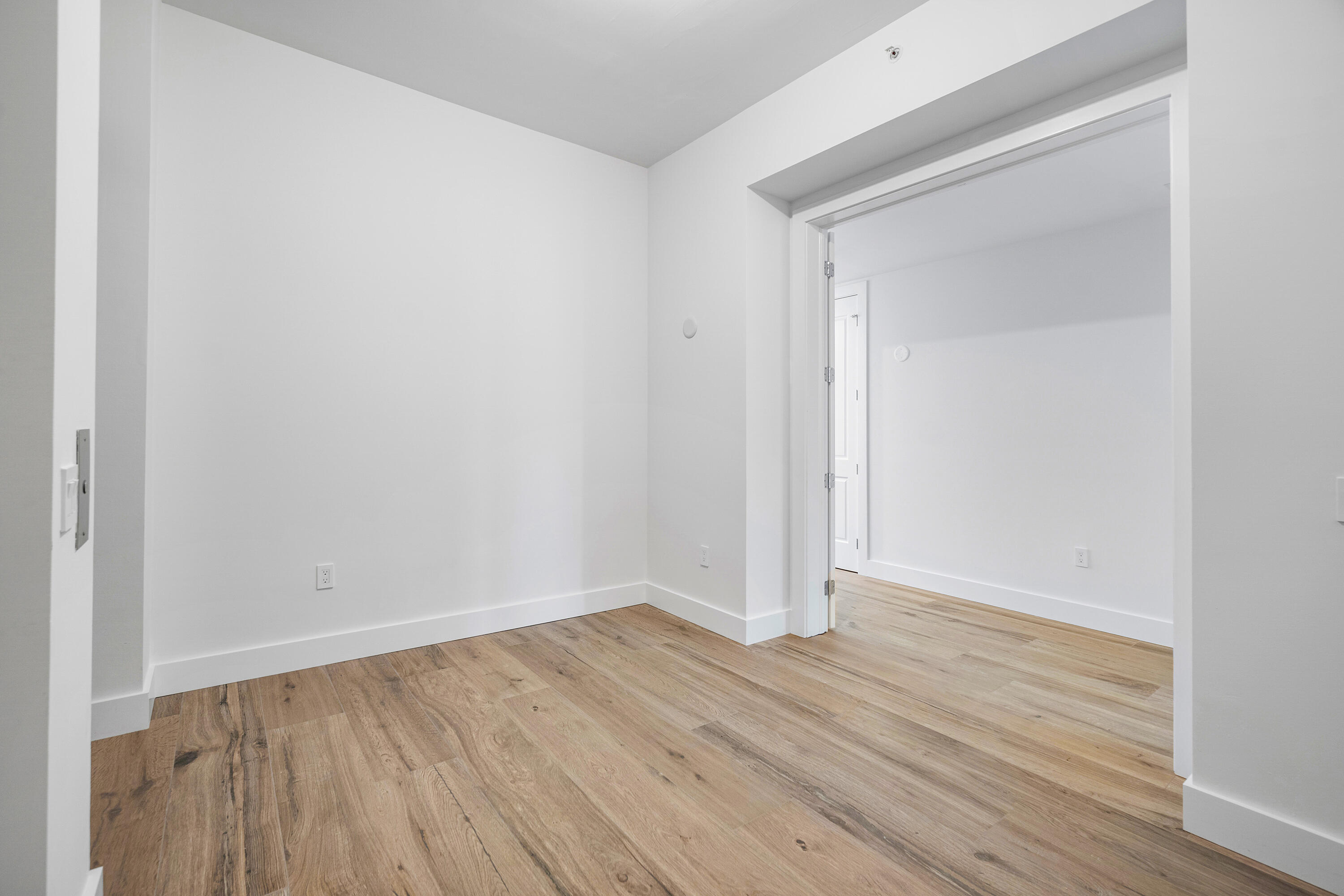 180 Lake #2-302 Singer Island, FL 33404