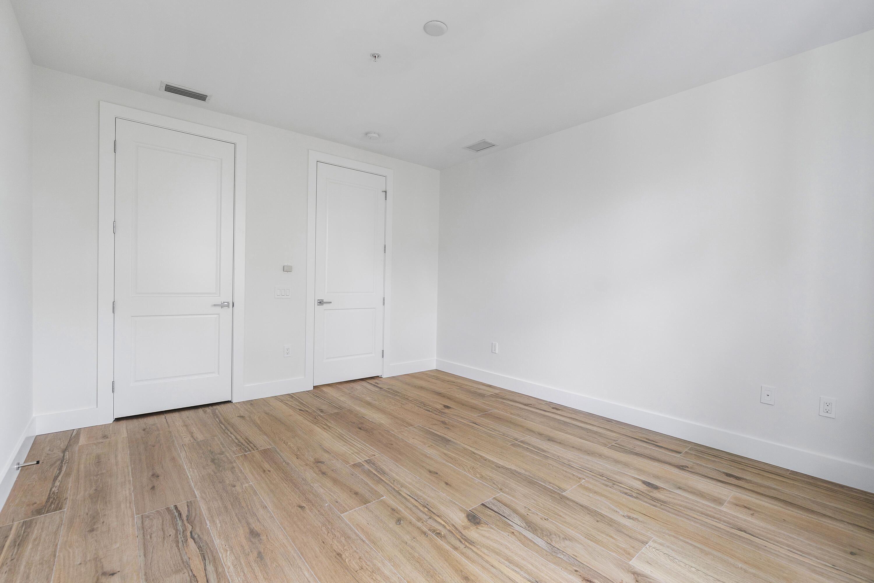 180 Lake #2-302 Singer Island, FL 33404