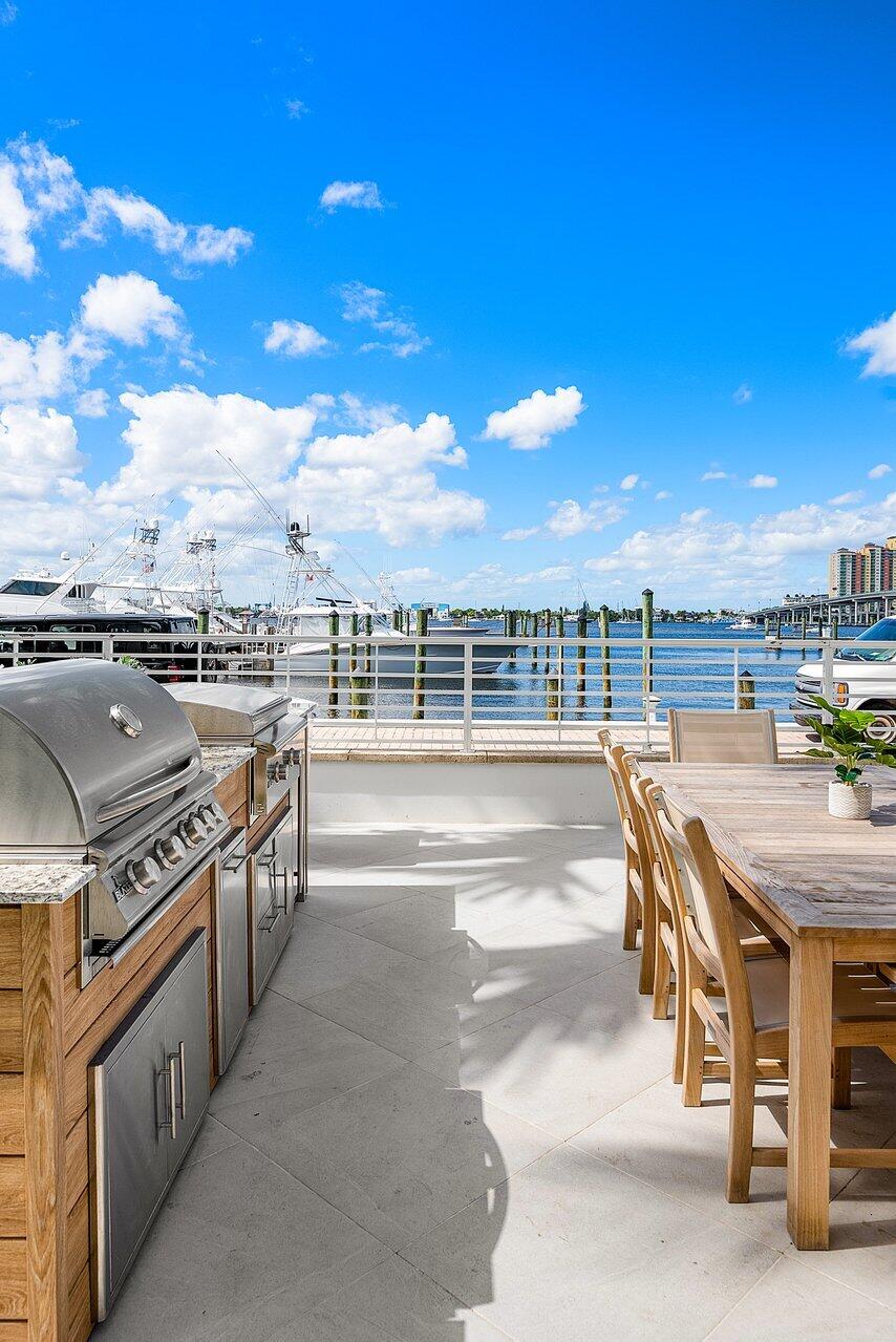 180 Lake #2-302 Singer Island, FL 33404