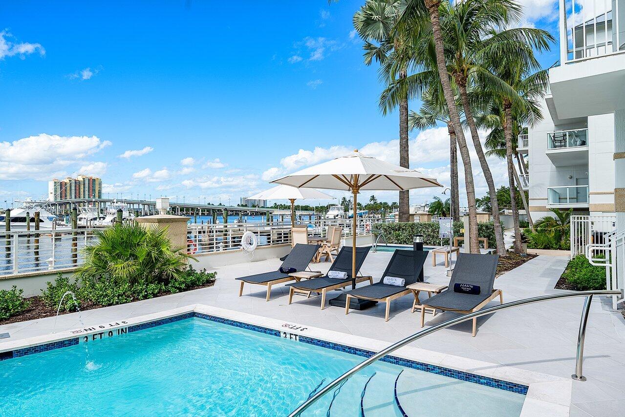 180 Lake #2-302 Singer Island, FL 33404