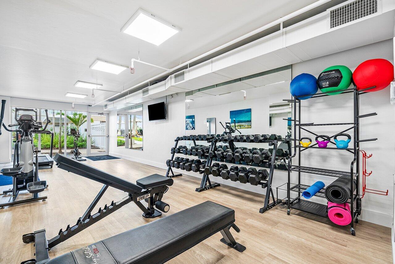 180 Lake #2-302 Singer Island, FL 33404
