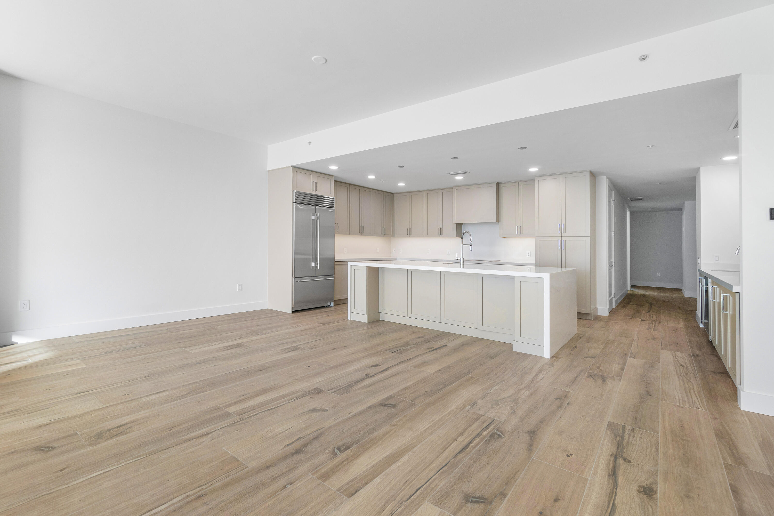 180 Lake #2-302 Singer Island, FL 33404