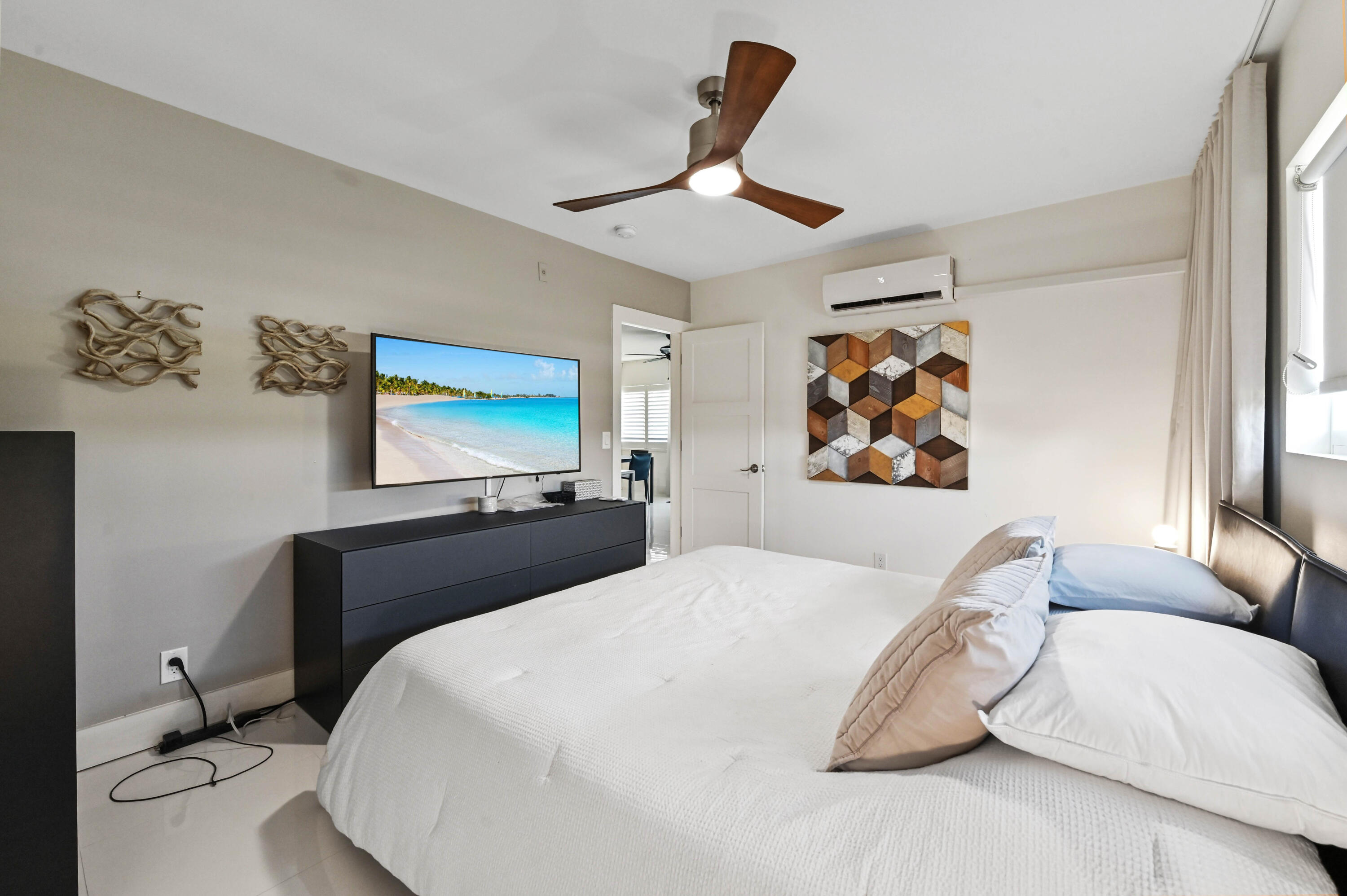 900 Atlantic Shores #202 Hallandale Beach, FL 33009