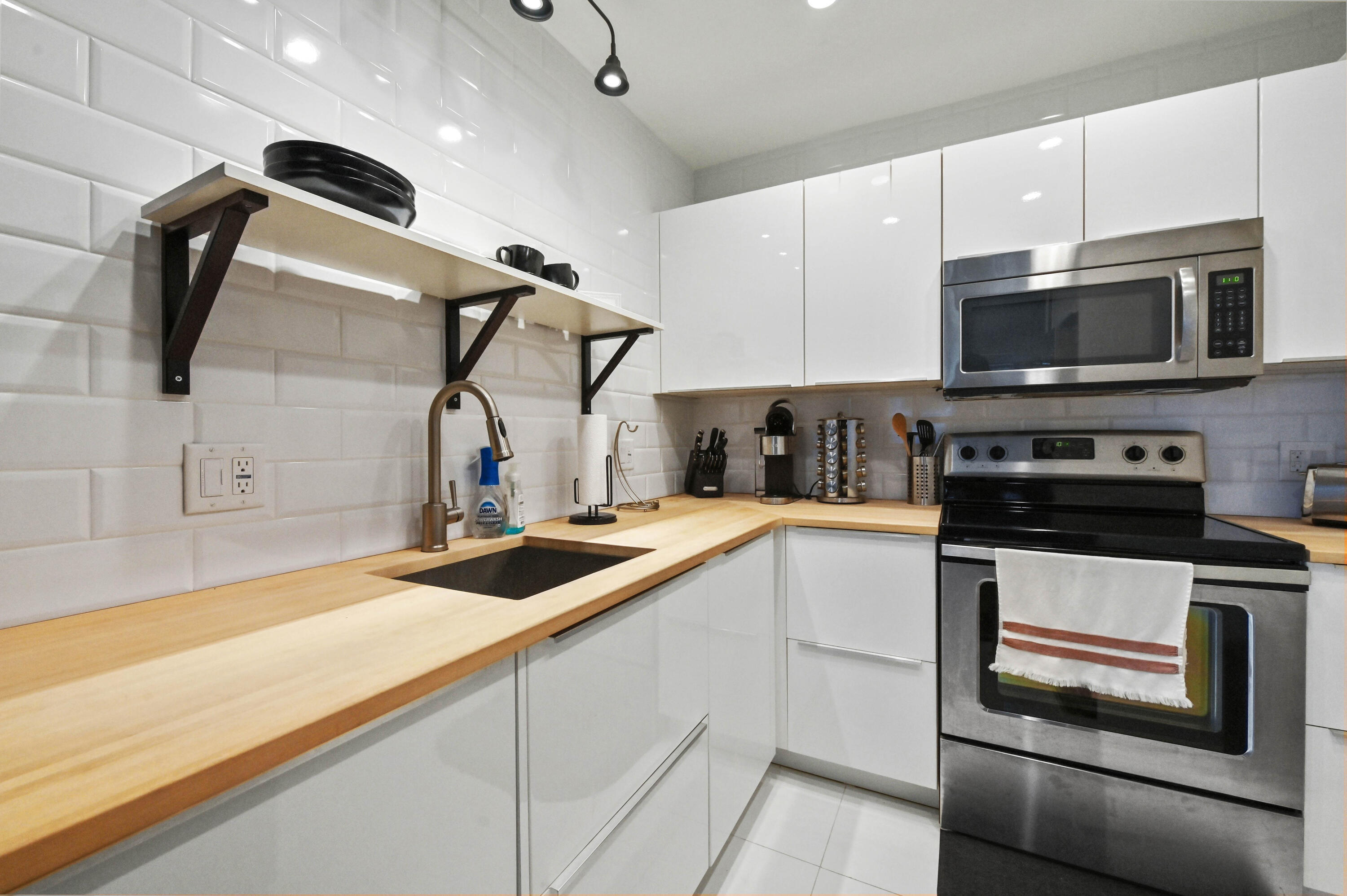 900 Atlantic Shores #202 Hallandale Beach, FL 33009