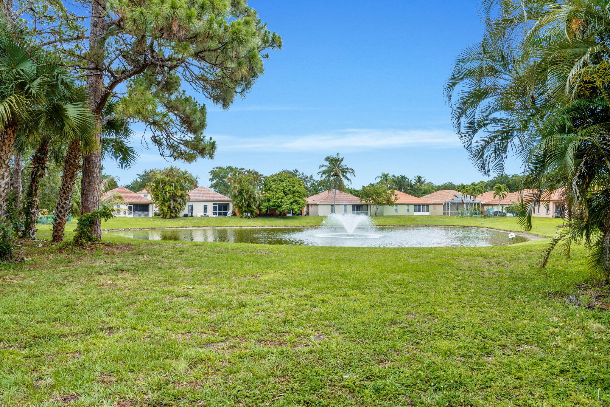 5122 Elpine Riviera Beach, FL 33418