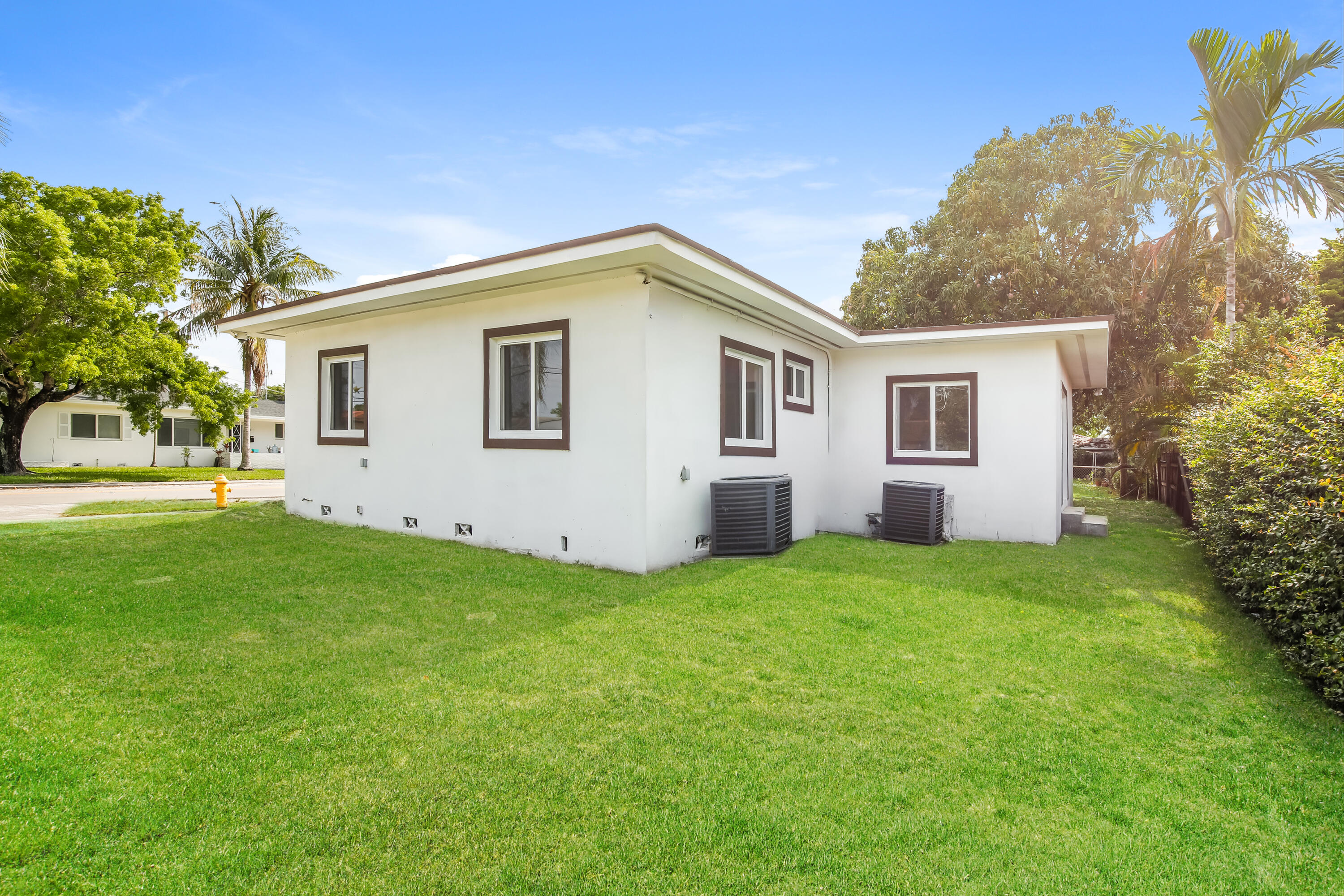 4701 SW 7th Miami, FL 33134