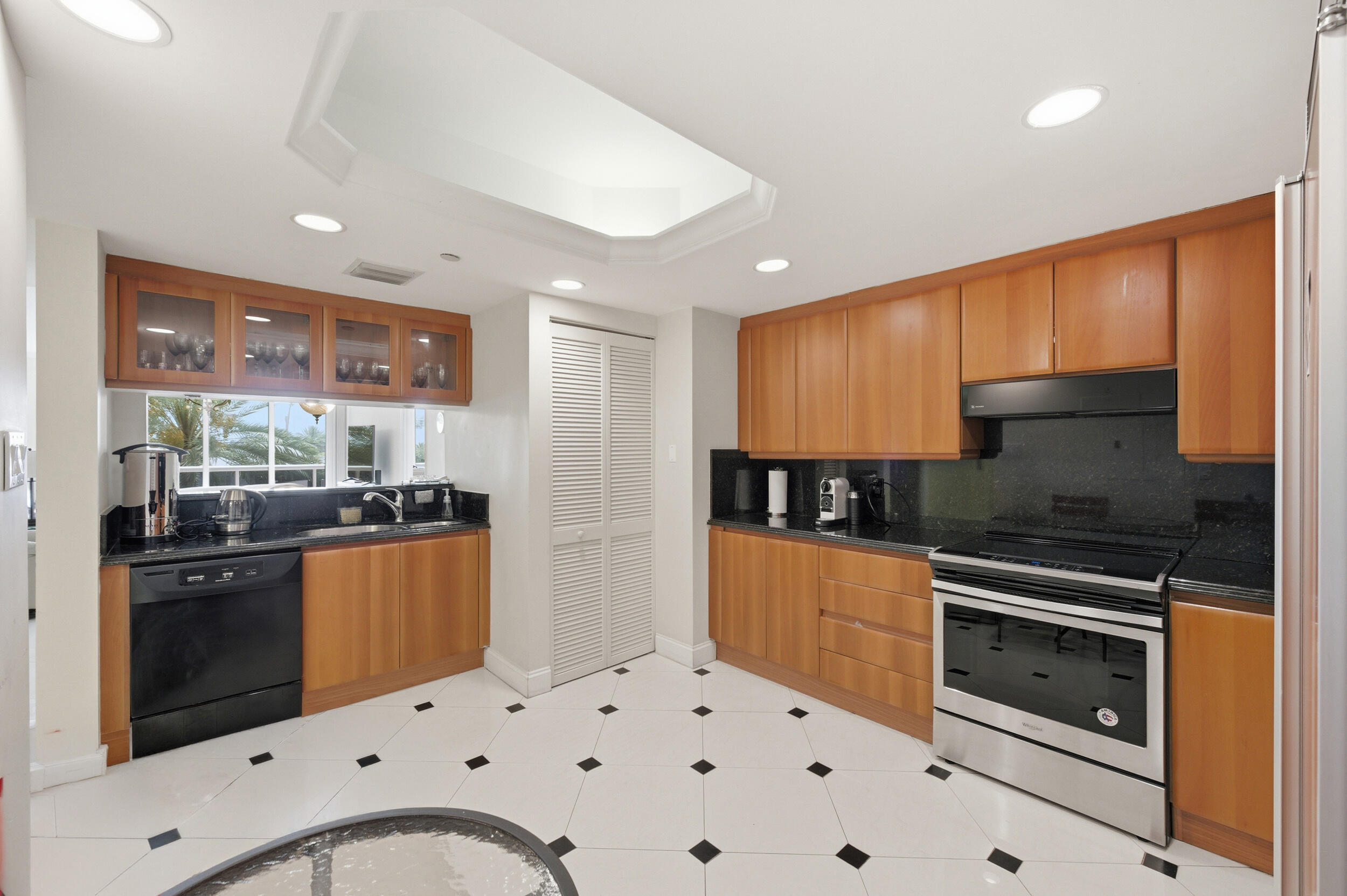 9595 Collins #N3-f Surfside, FL 33154