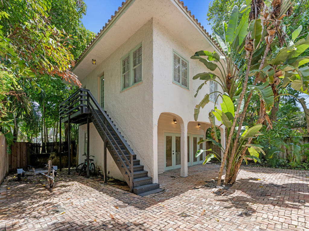 333 Marlborough West Palm Beach, FL 33405