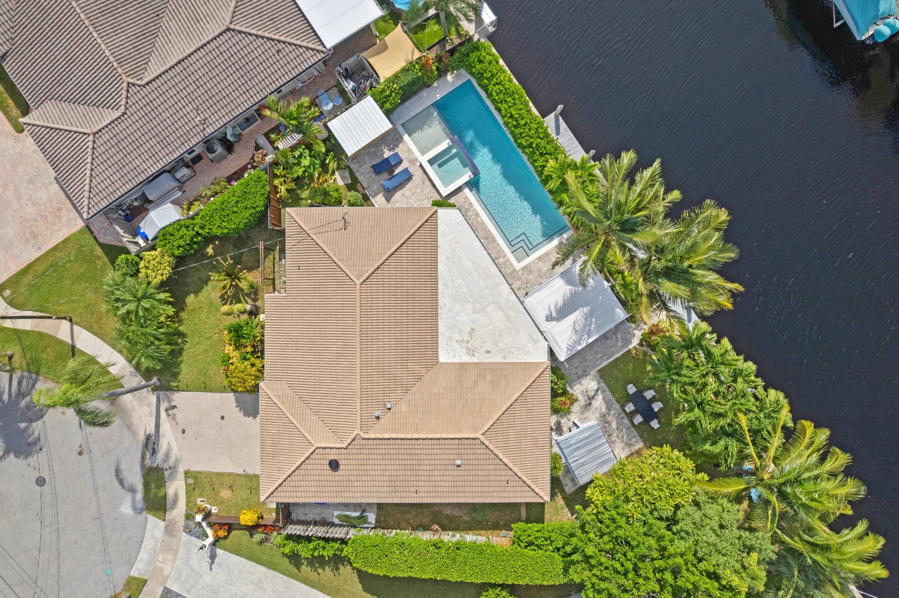 391 SE 7th Pompano Beach, FL 33060