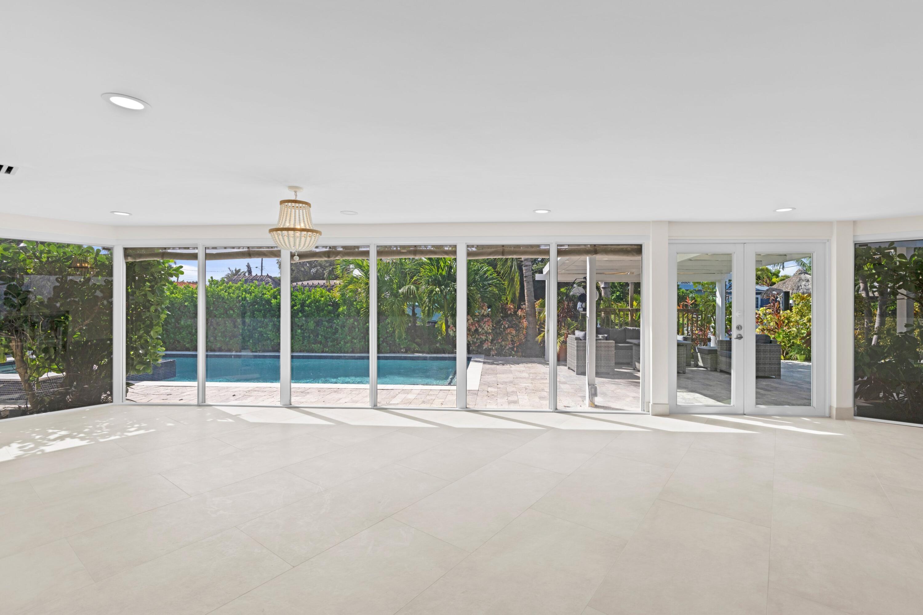 391 SE 7th Pompano Beach, FL 33060