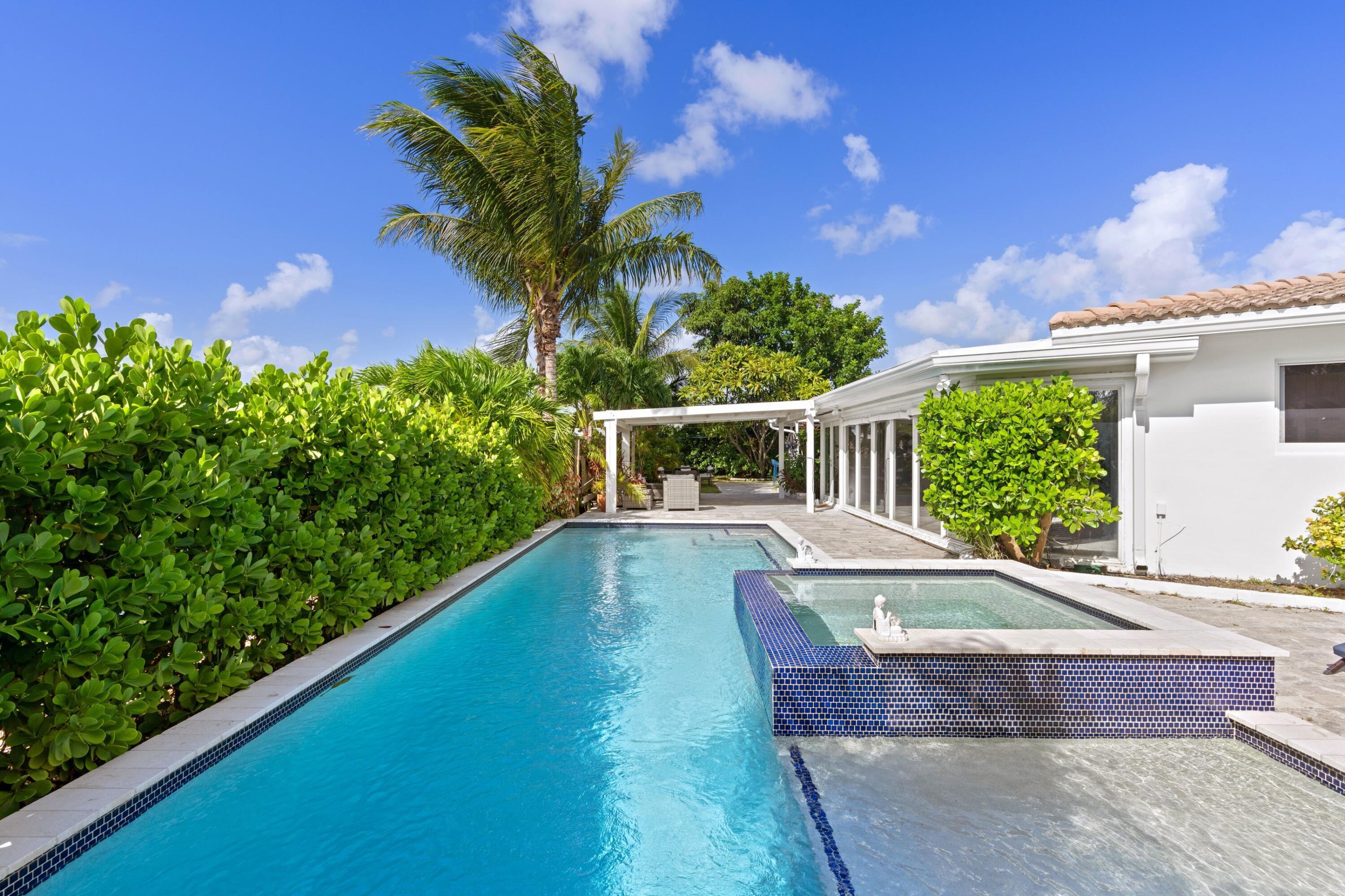391 SE 7th Pompano Beach, FL 33060