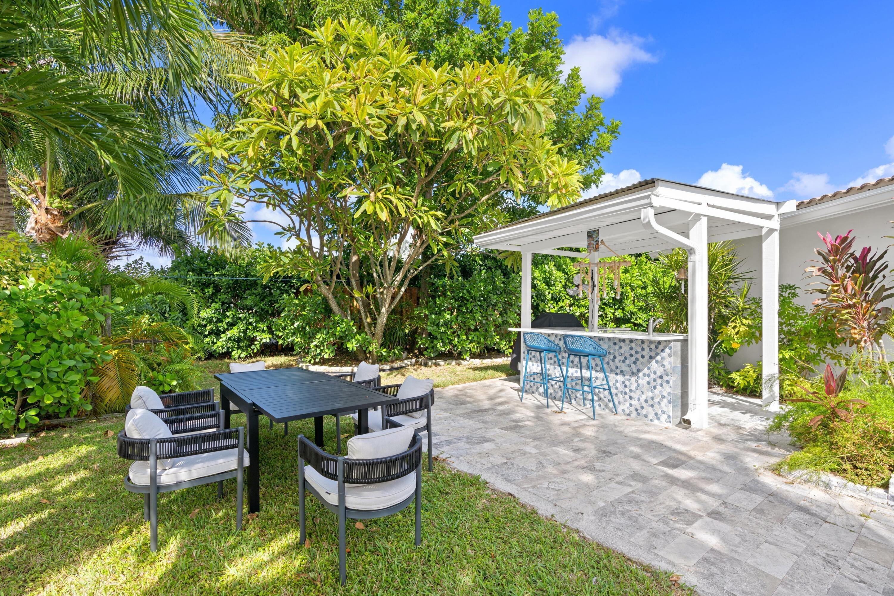 391 SE 7th Pompano Beach, FL 33060