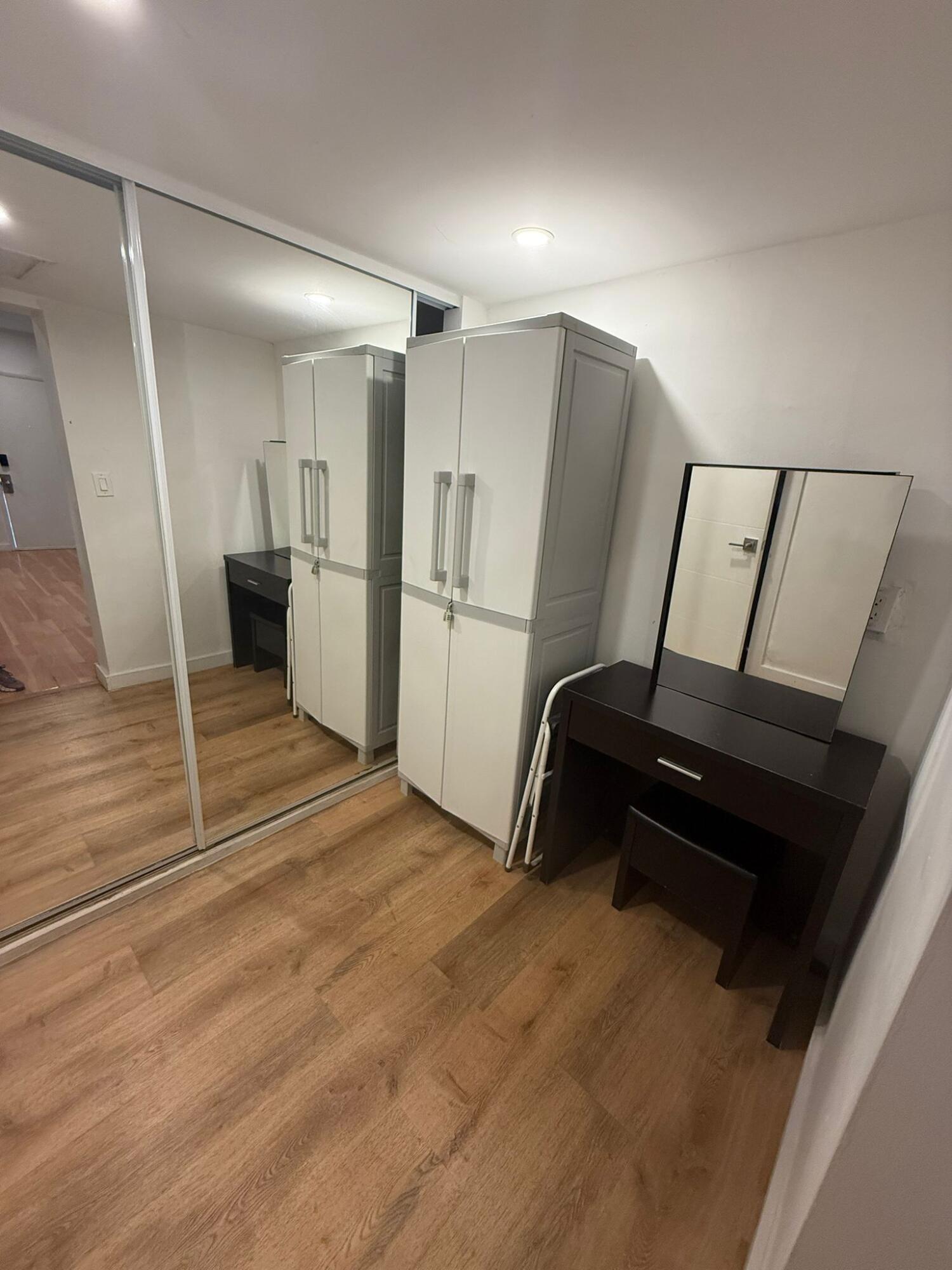 26 Diplomat #2223 Hallandale Beach, FL 33009