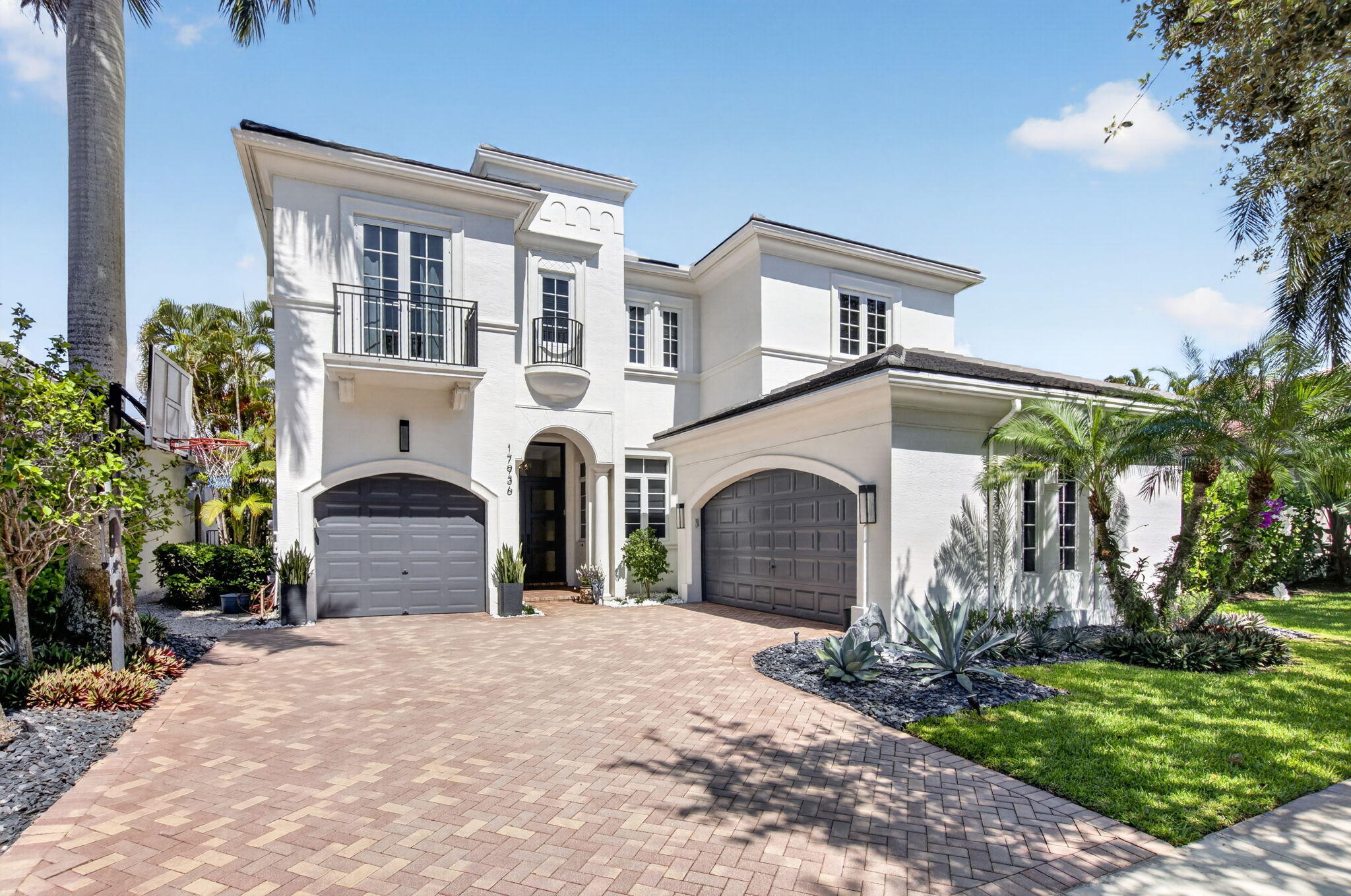 17936 Villa Clb