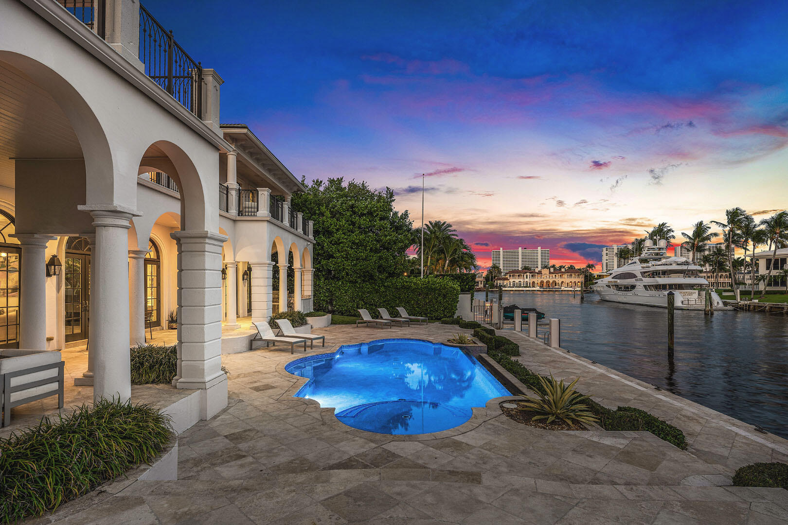 450 S Maya Palm Boca Raton, FL 33432