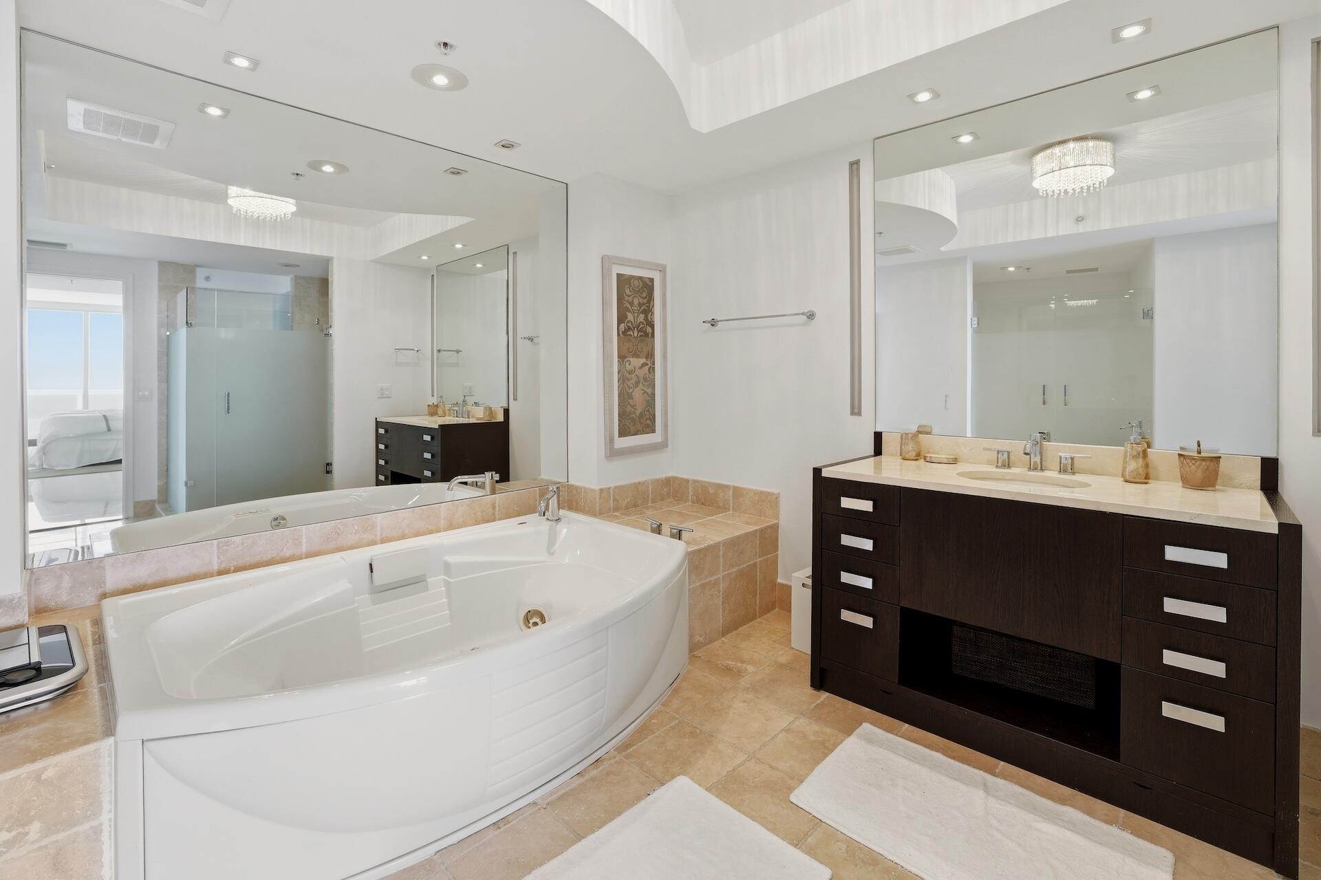 18201 Collins #PH 5109 Sunny Isles Beach, FL 33160