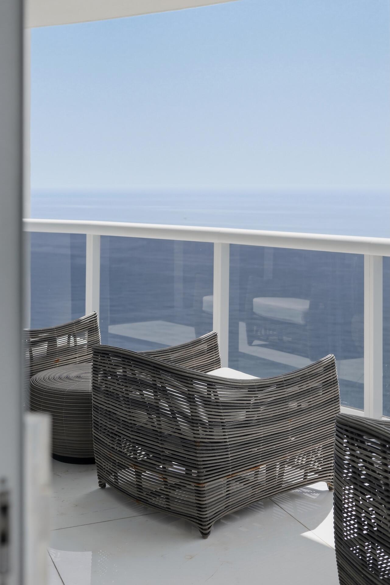 18201 Collins #PH 5109 Sunny Isles Beach, FL 33160