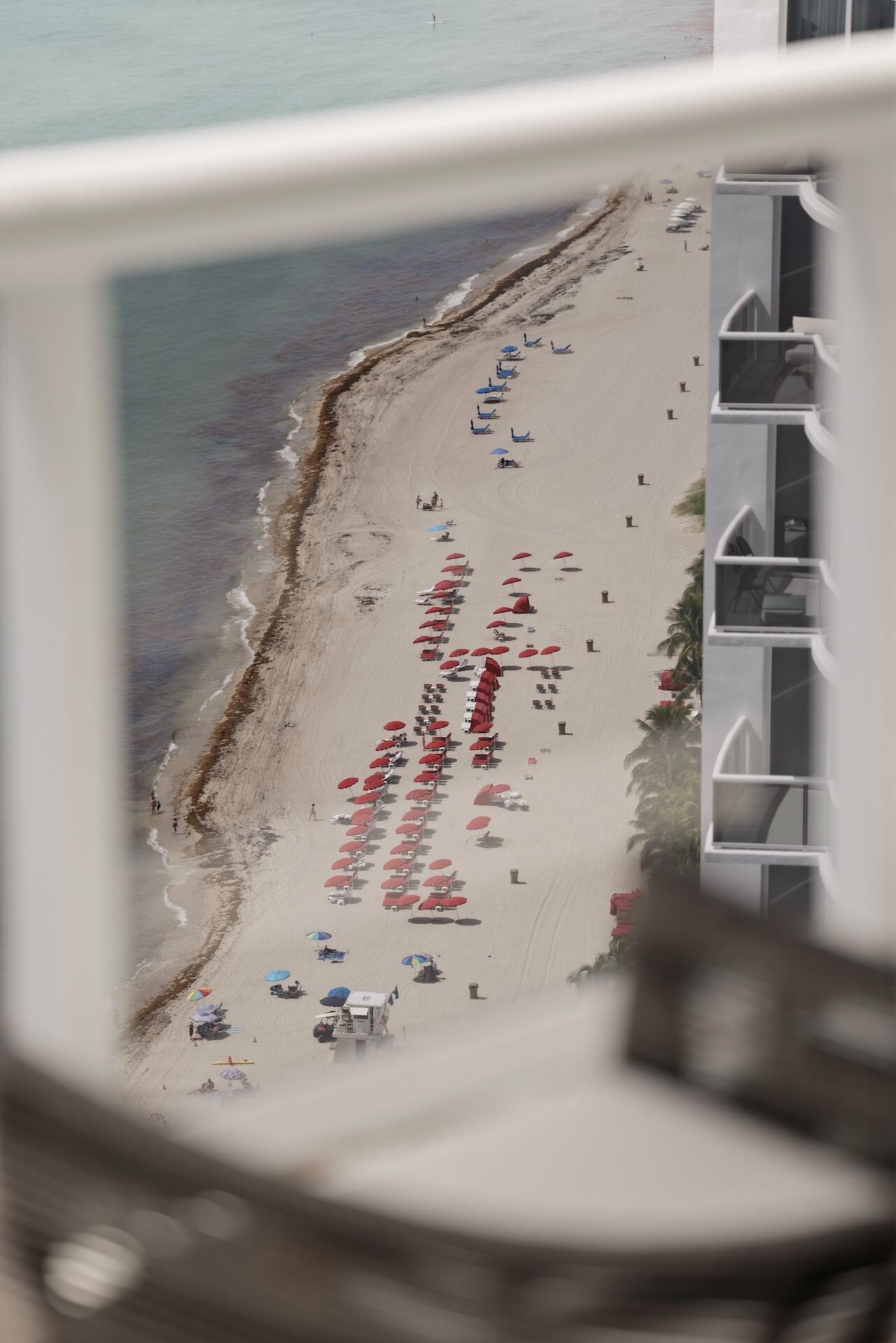 18201 Collins #PH 5109 Sunny Isles Beach, FL 33160