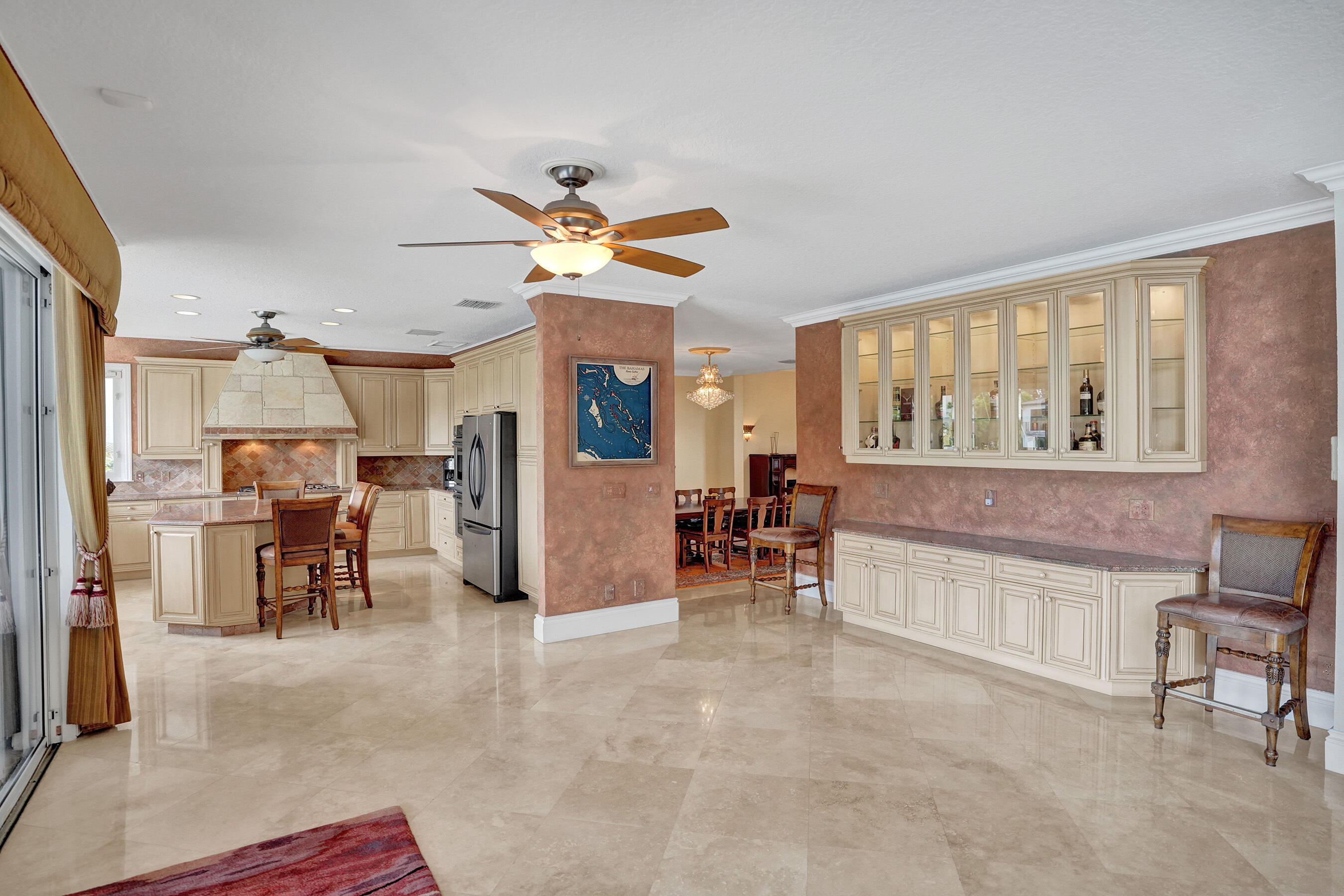 2875 NE 25th Ct Fort Lauderdale, FL 33305