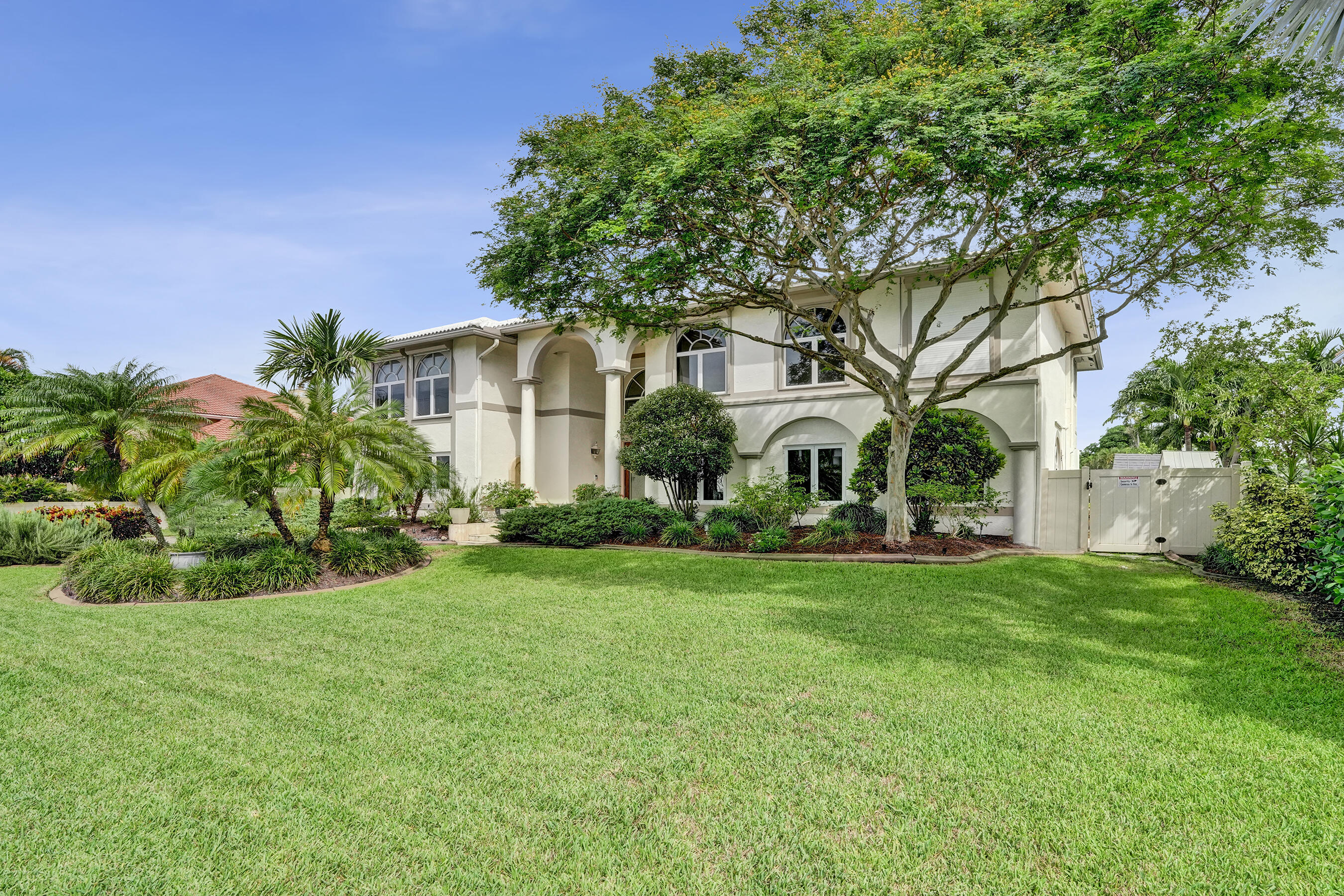 2875 NE 25th Ct Fort Lauderdale, FL 33305